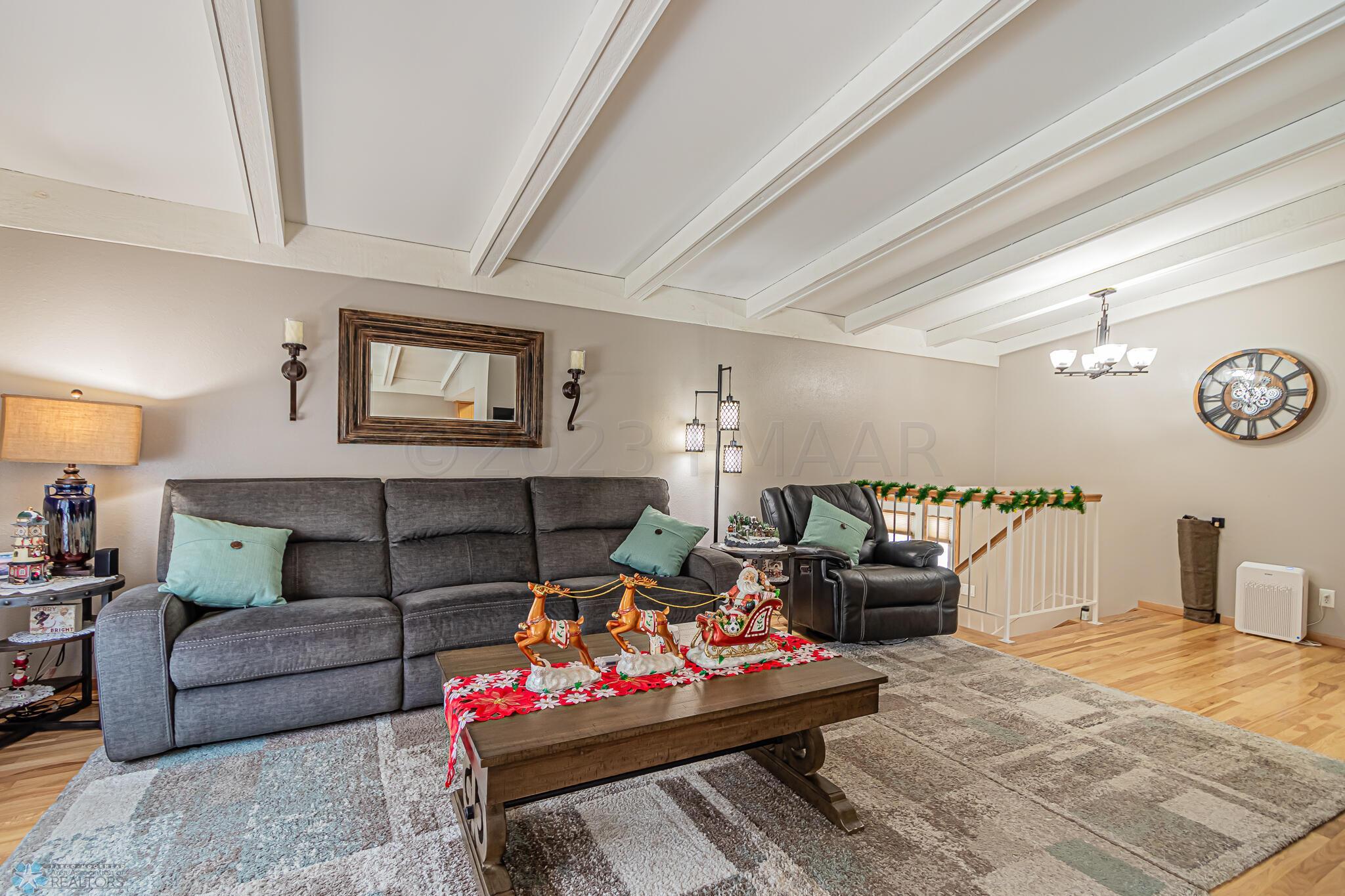422 Birch Ln, Moorhead, MN 56560-29