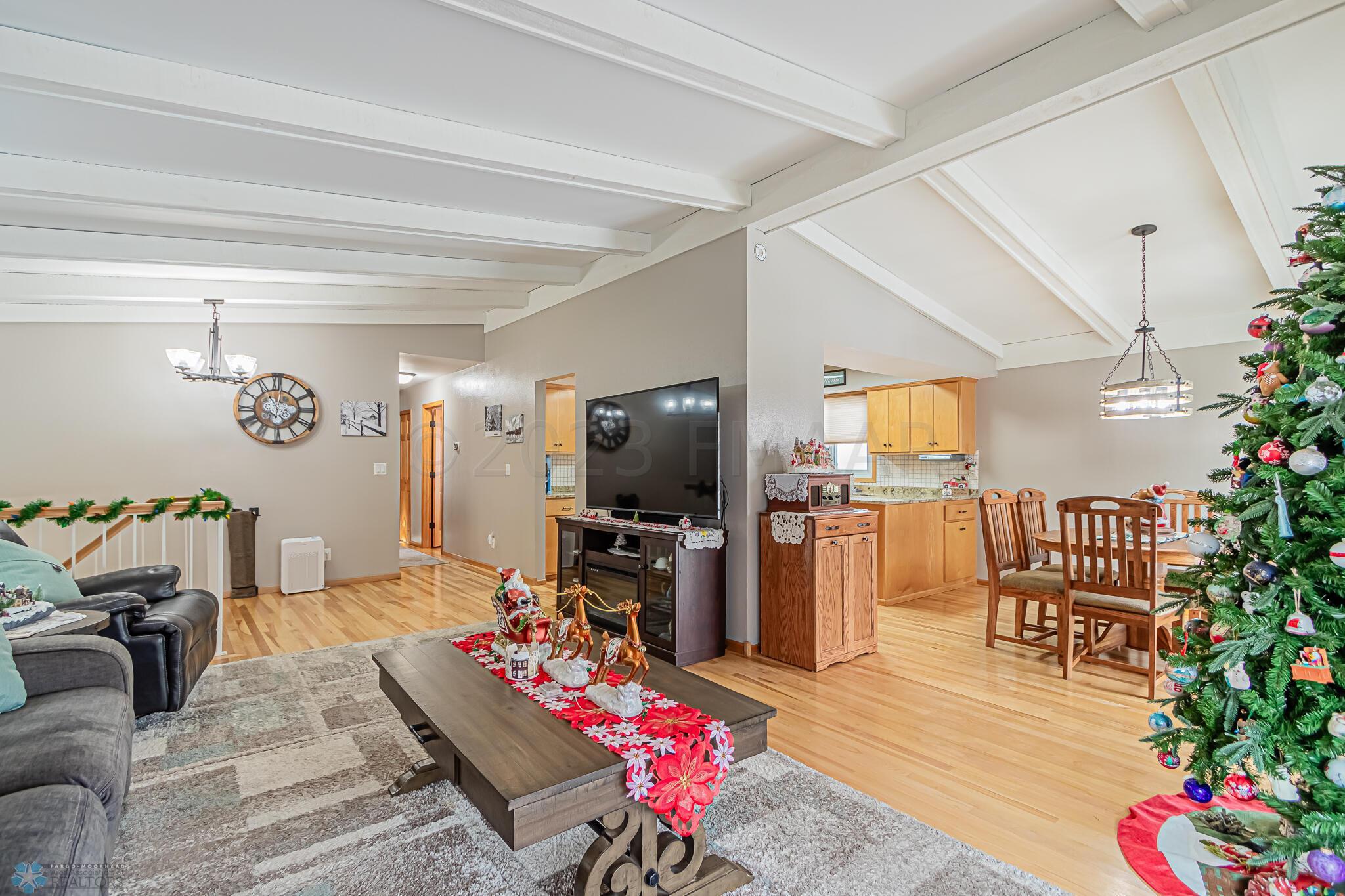 422 Birch Ln, Moorhead, MN 56560-30