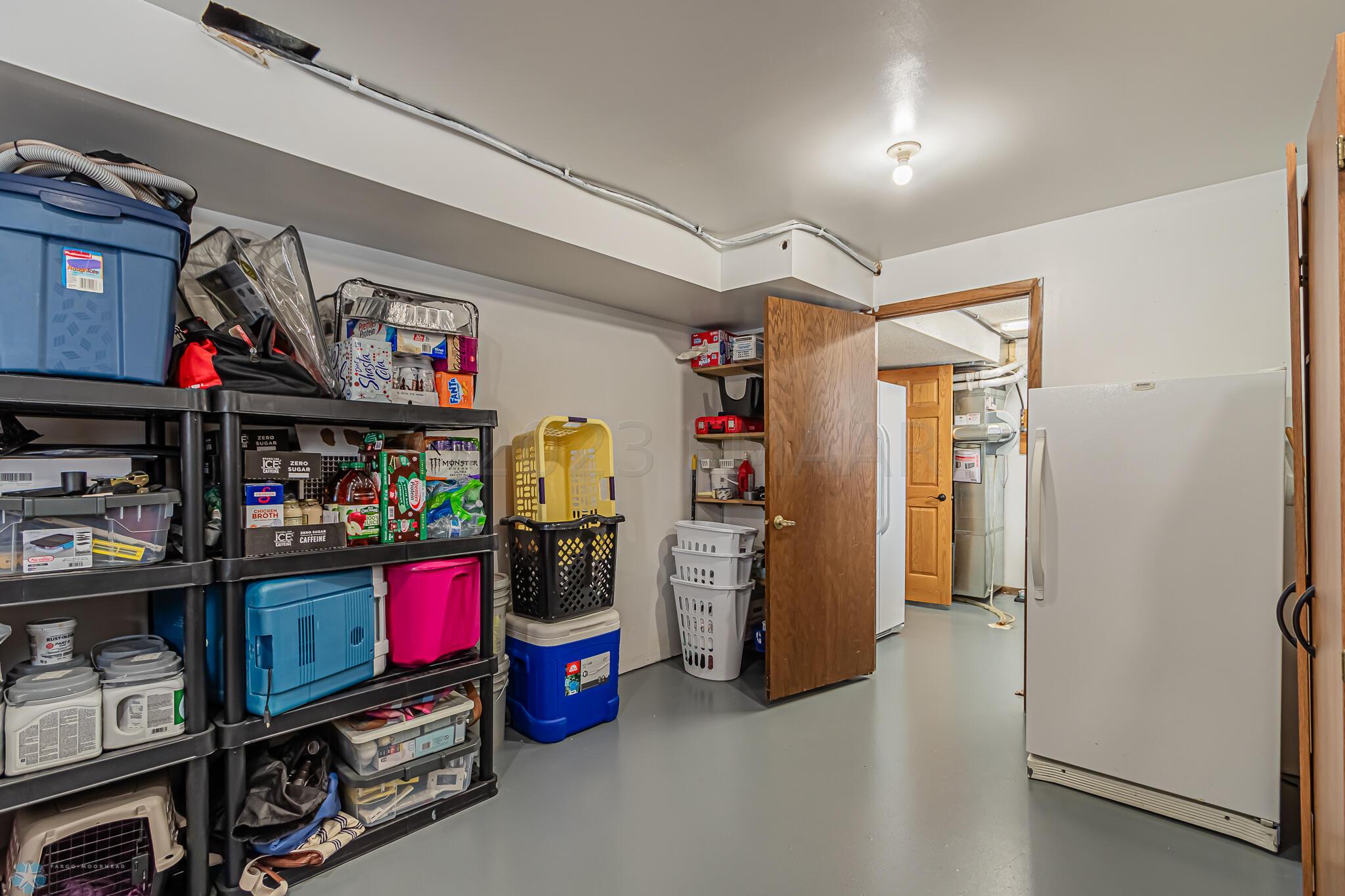 422 Birch Ln, Moorhead, MN 56560-07