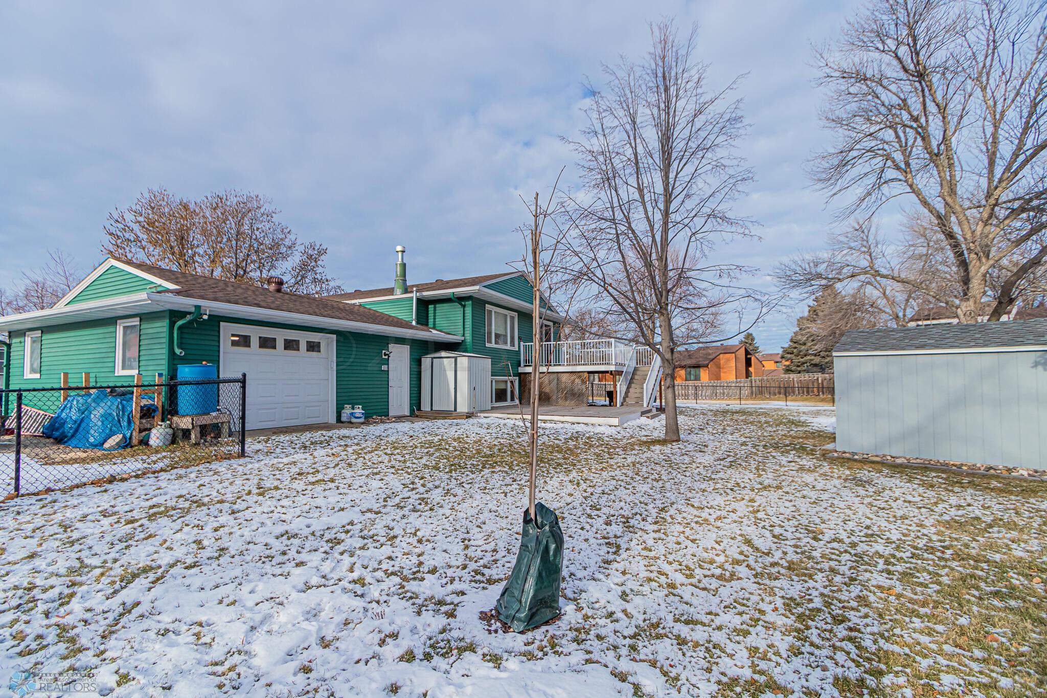 422 Birch Ln, Moorhead, MN 56560-41