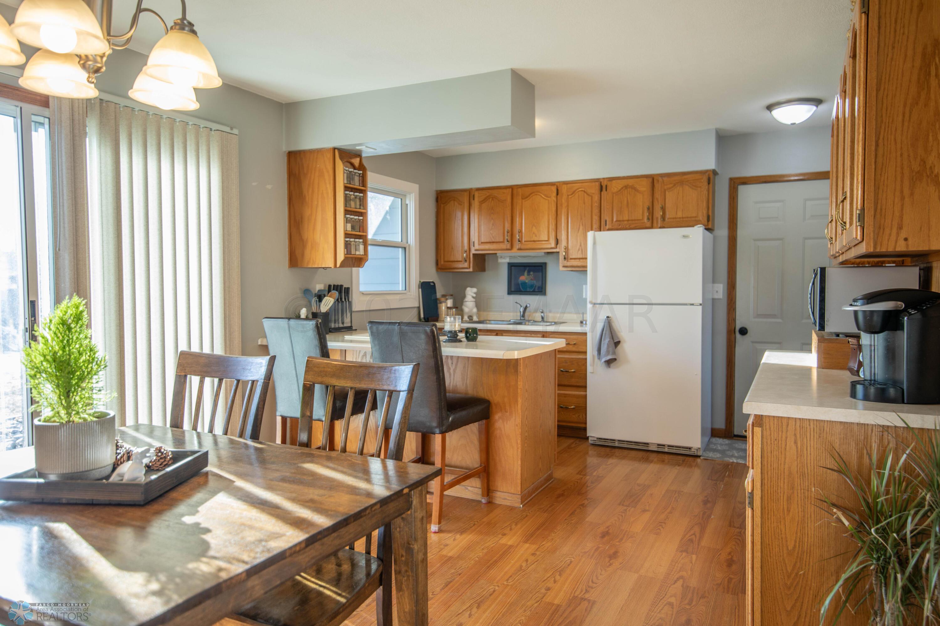 Dining/Kitchen