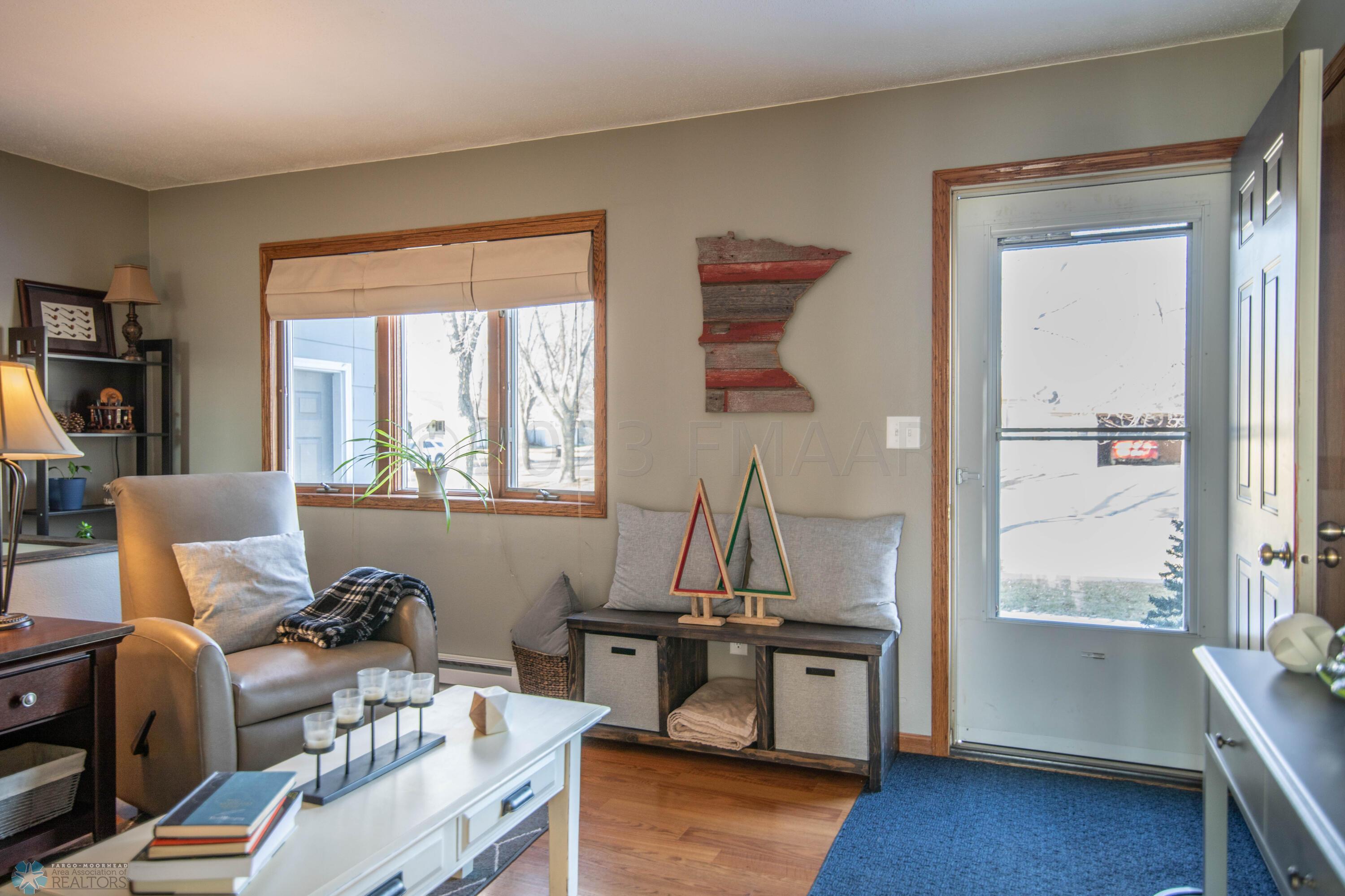 Living Room/Front Entry