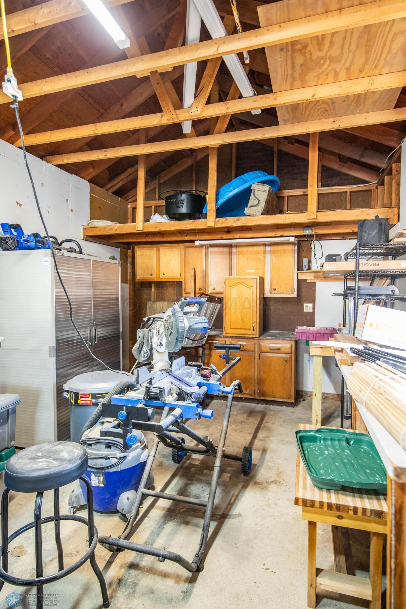 Work Bench/Shop