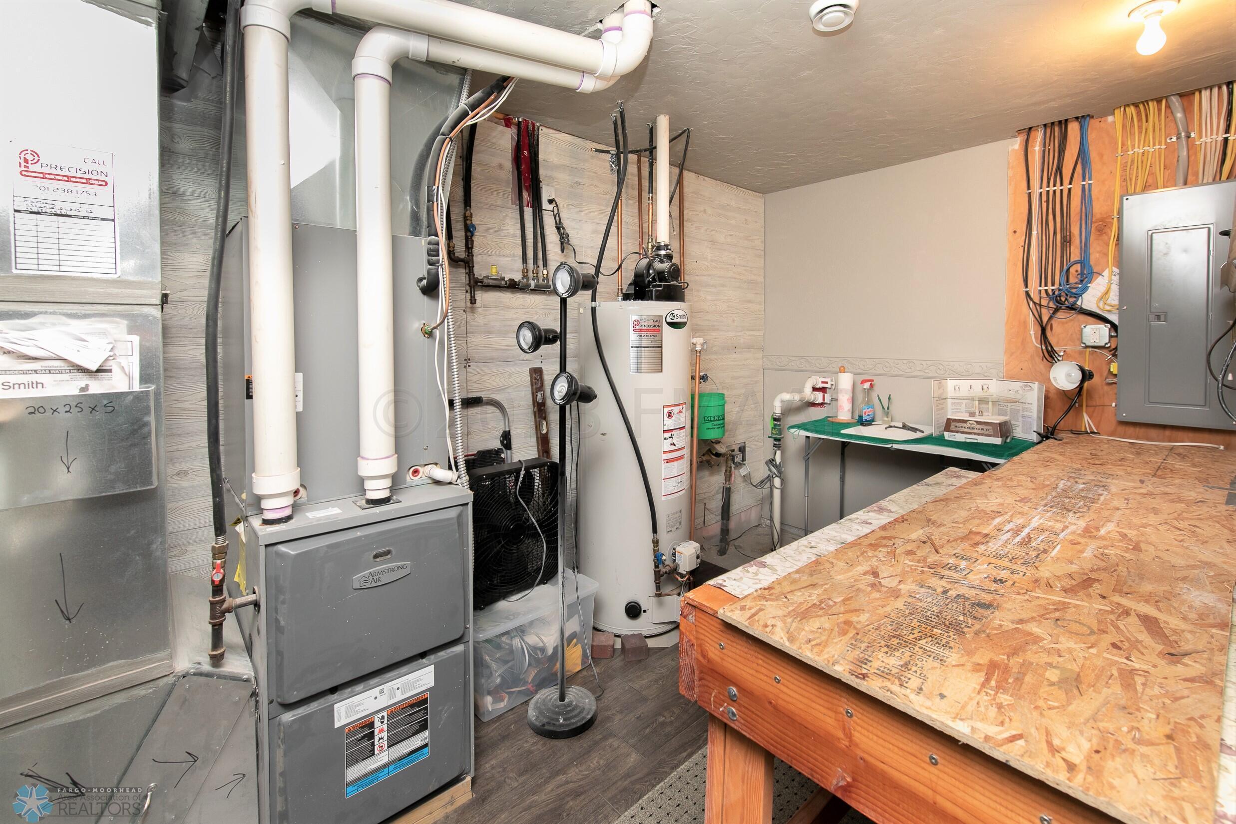 Utility room with workstation