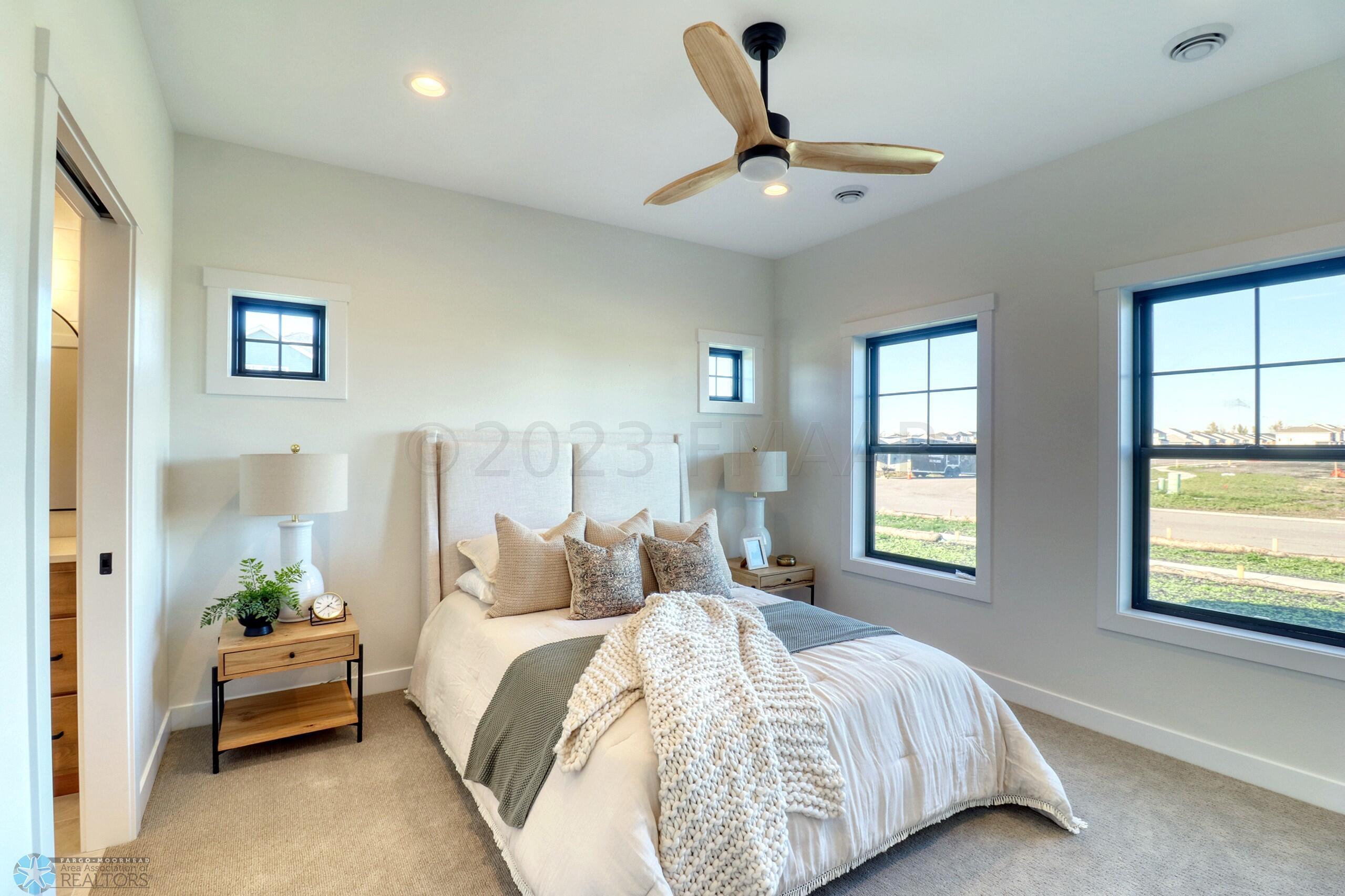 Primary Bedroom1_1