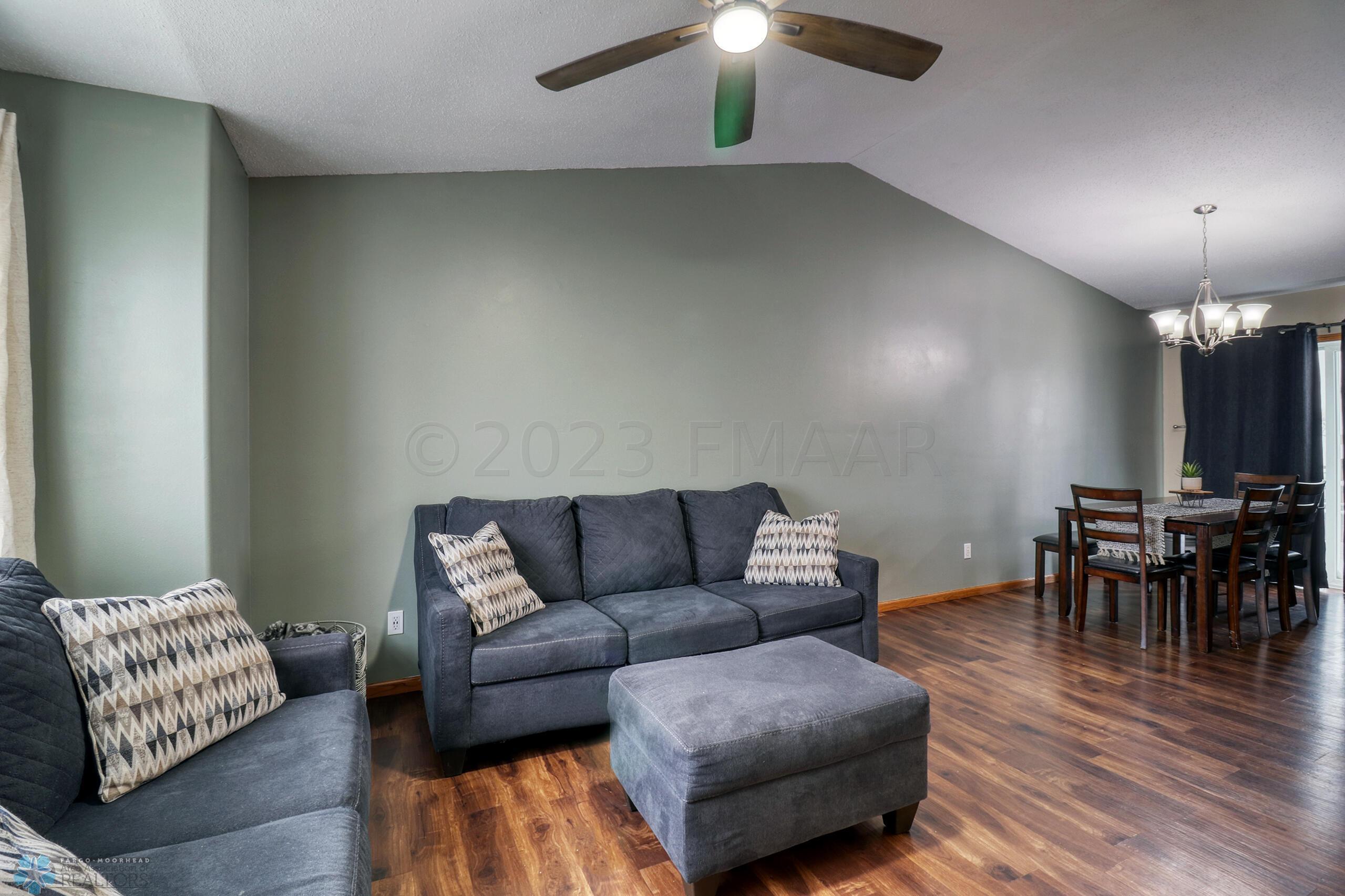 Living Area1_2