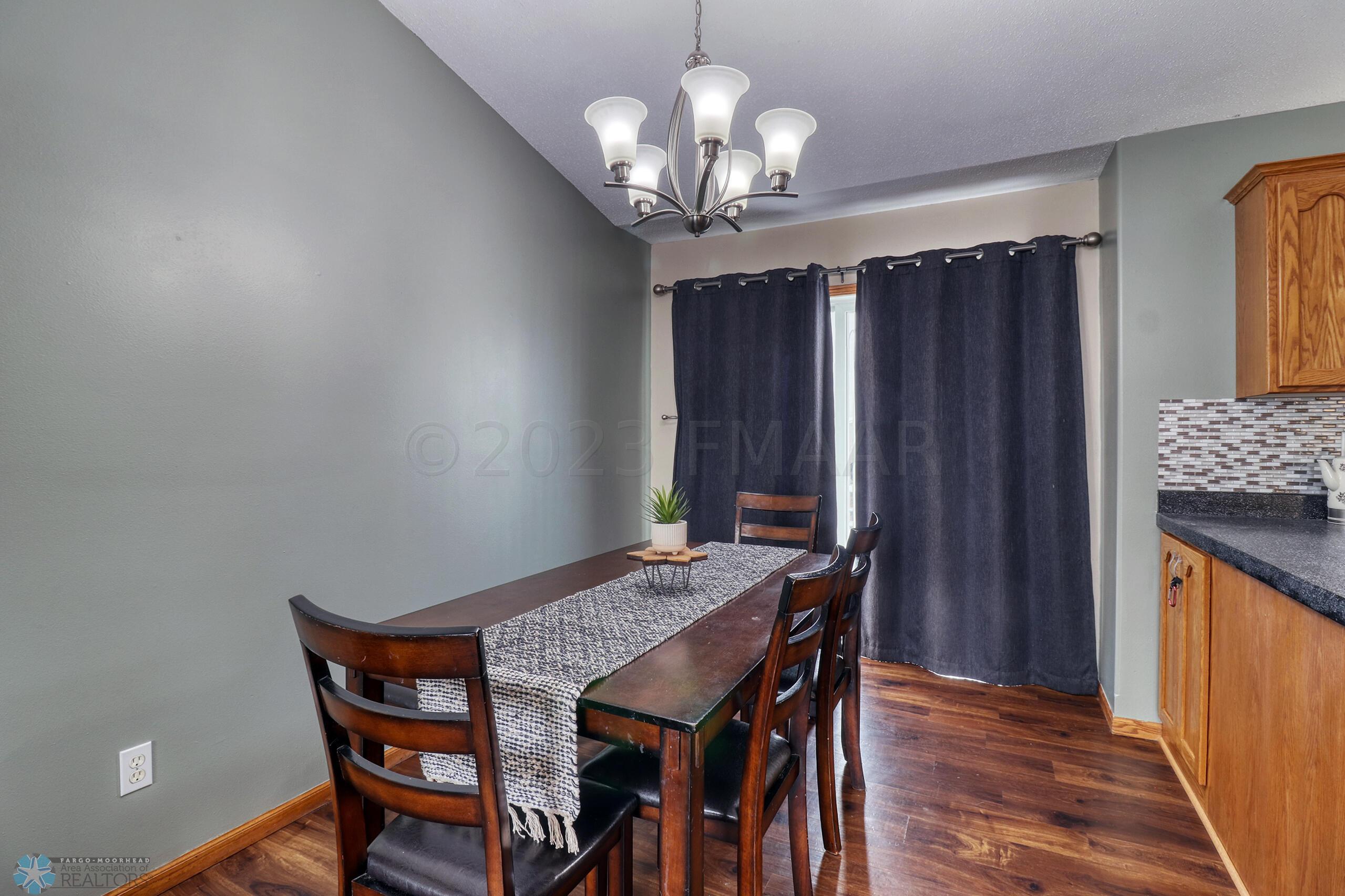 Dining Area1_1