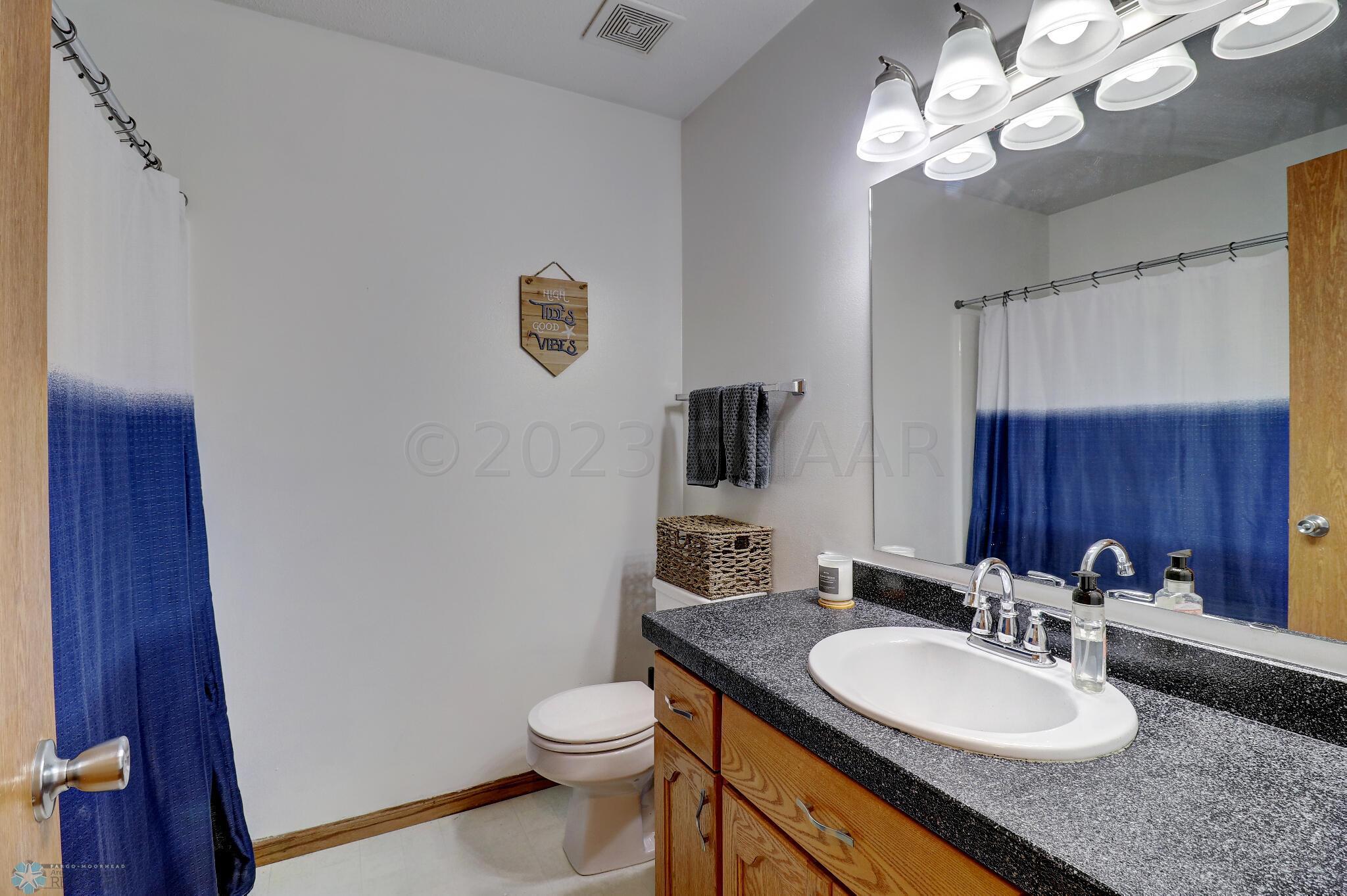 Bathroom1_1