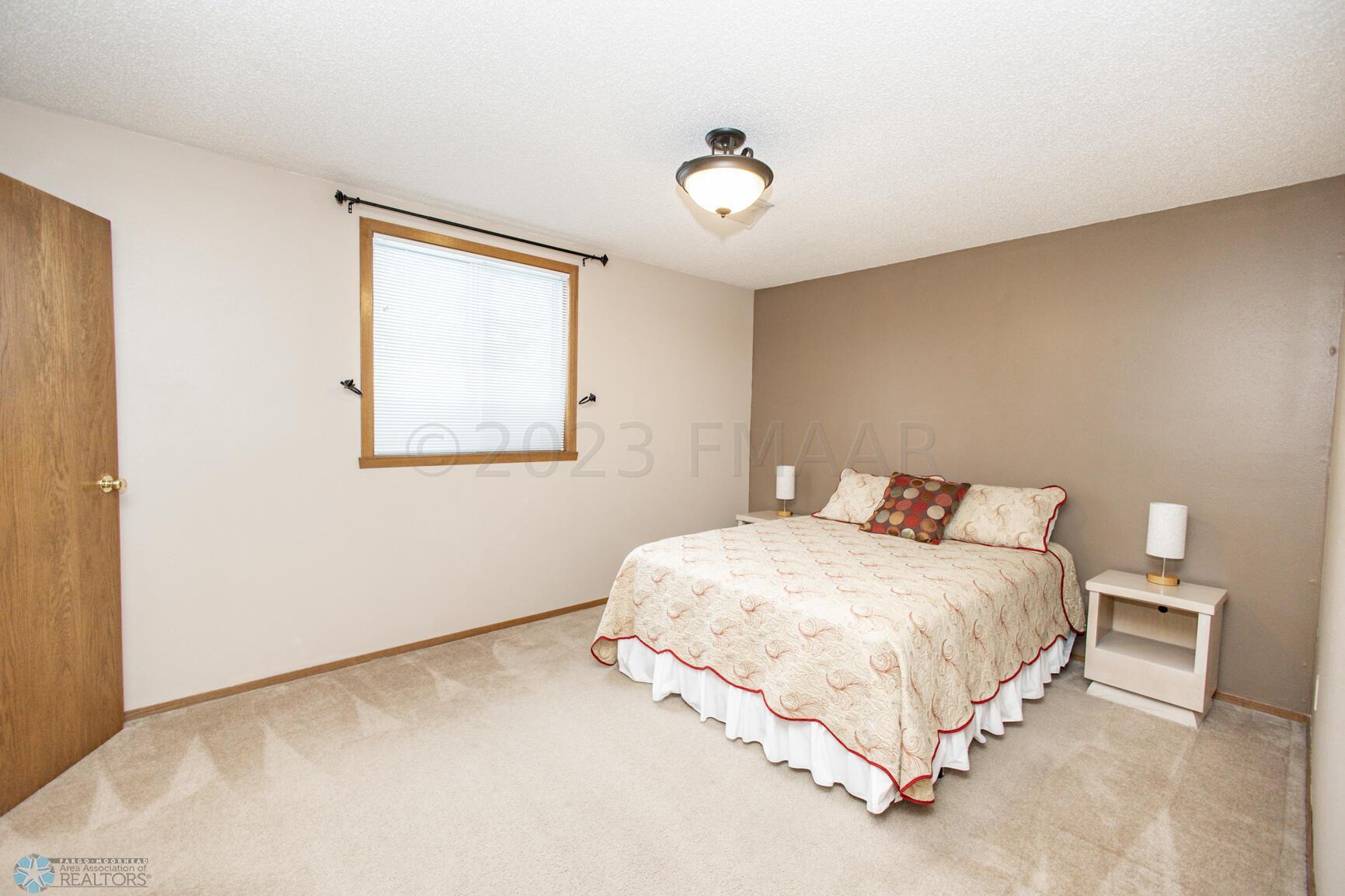 3rd bedroom - lower
