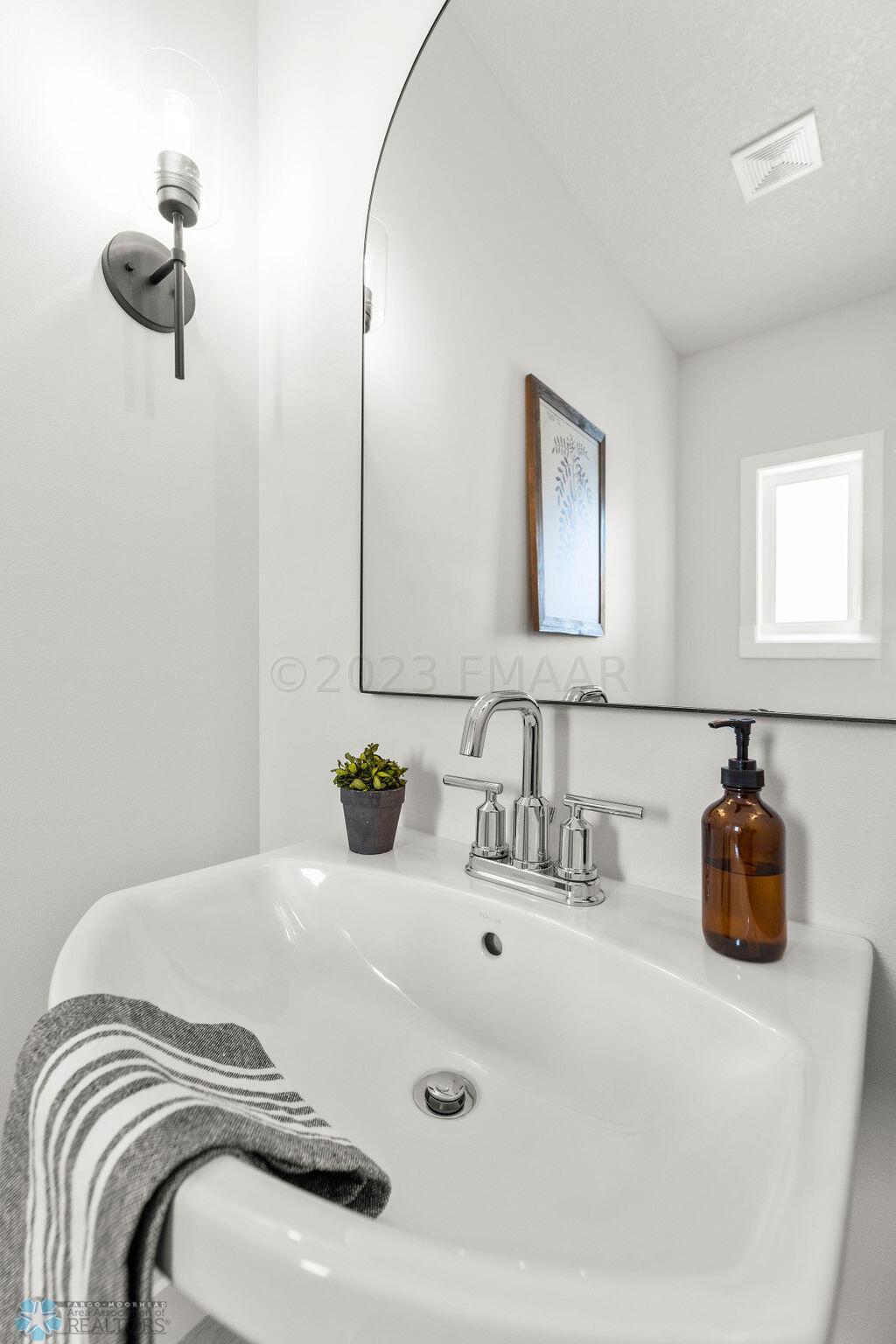 Powder Bath Details