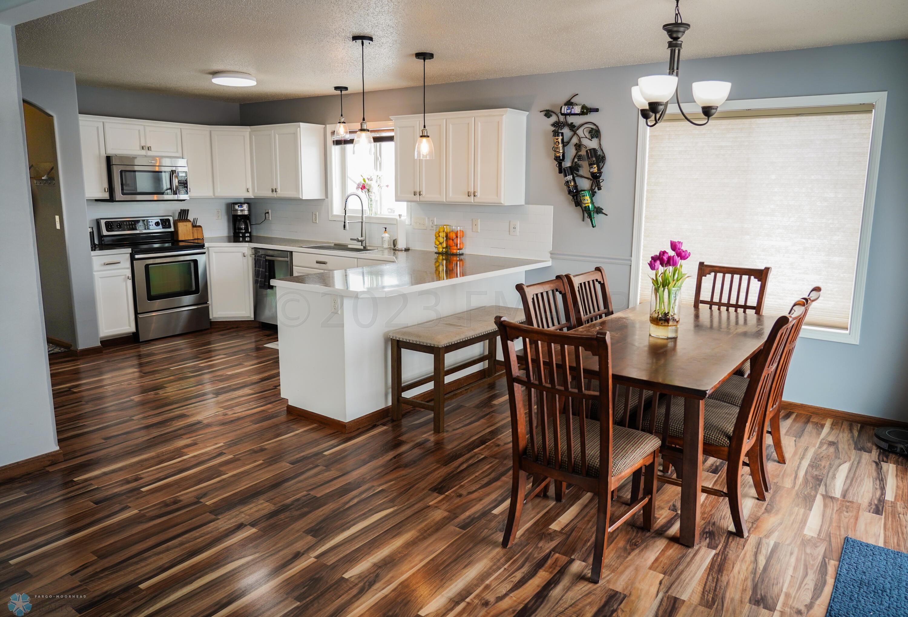 Dining Room & Kitchen