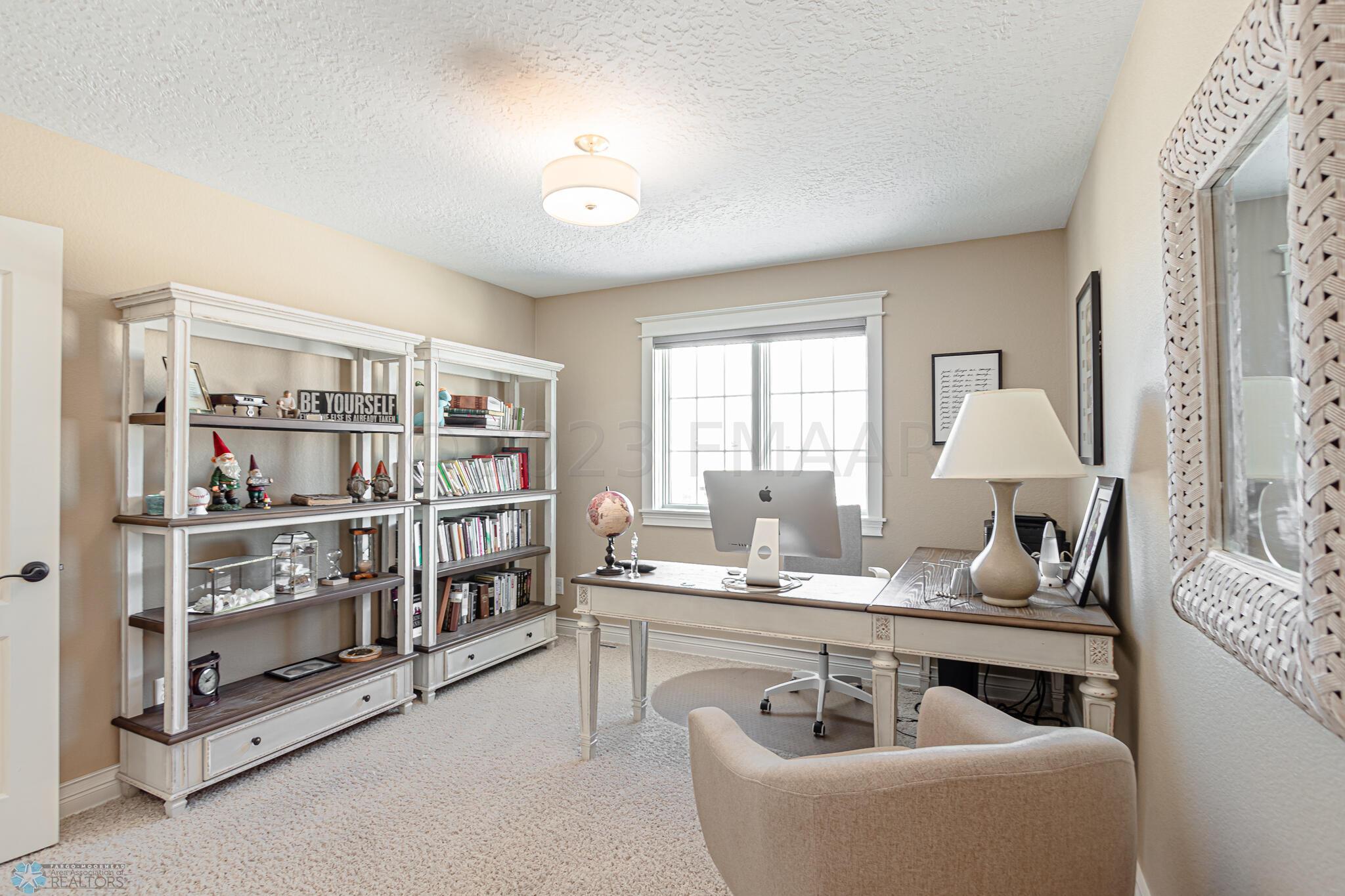 4227 CLUBHOUSE Drive S, Fargo, ND 58104-