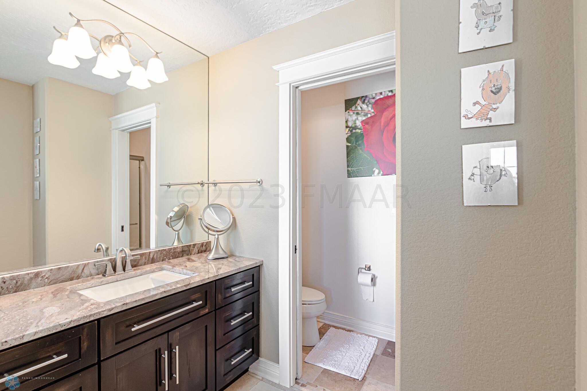 4227 CLUBHOUSE Drive S, Fargo, ND 58104-