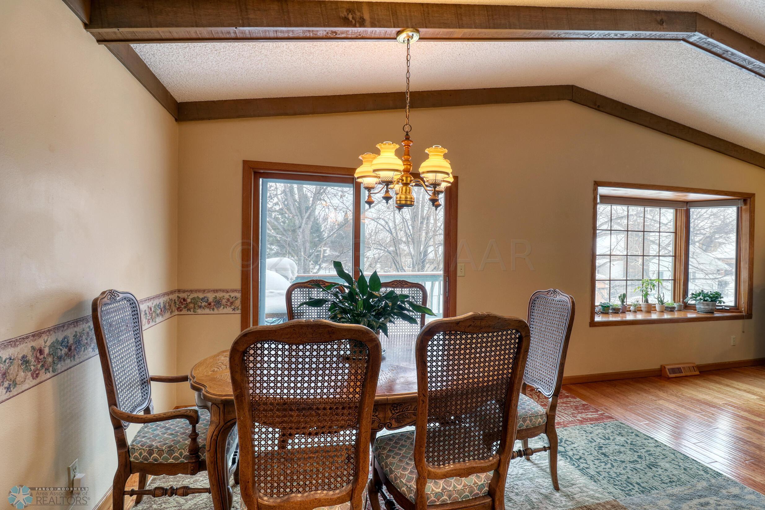Dining Area1_1