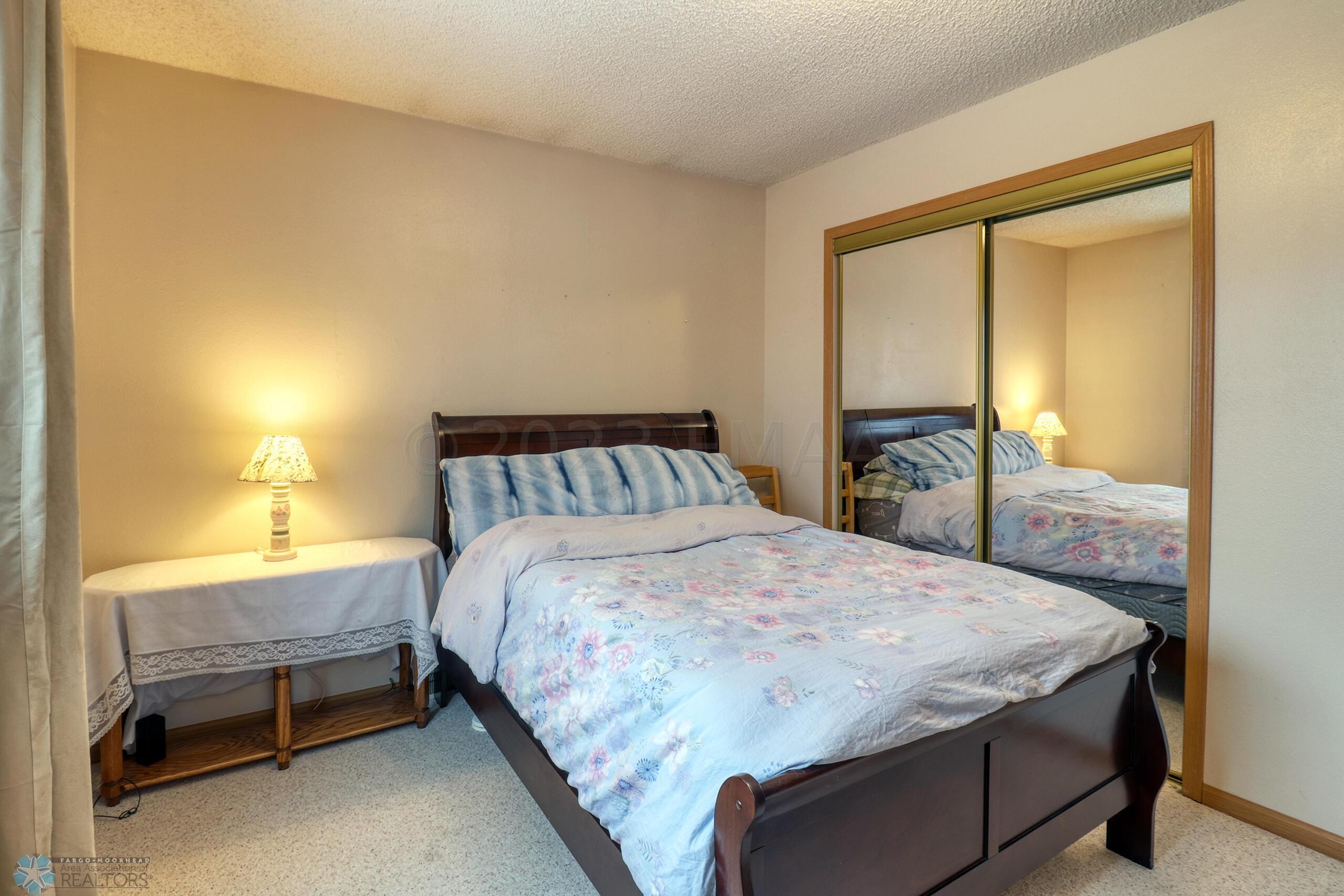 Bedroom1_2