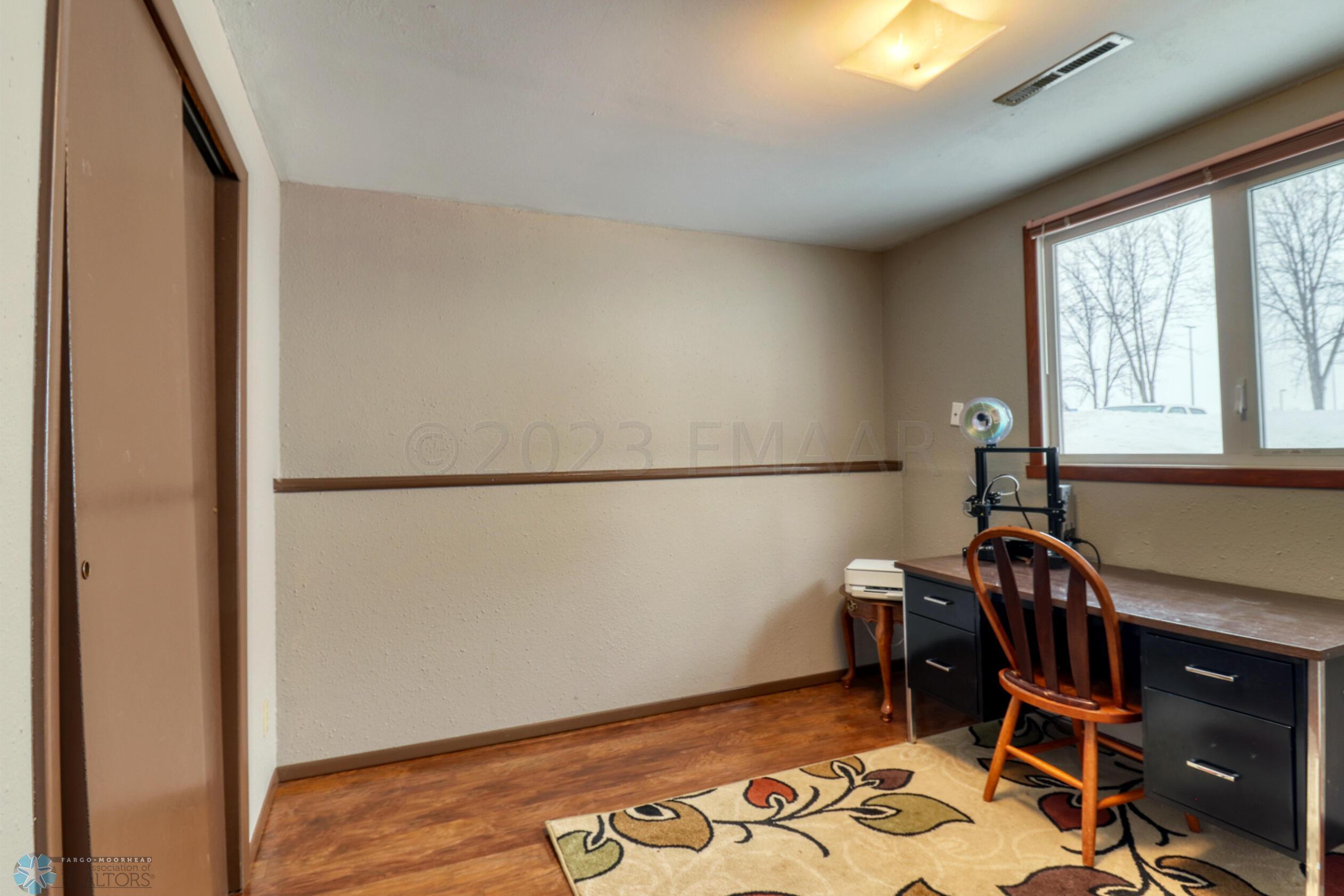 Basement Bedroom2_1