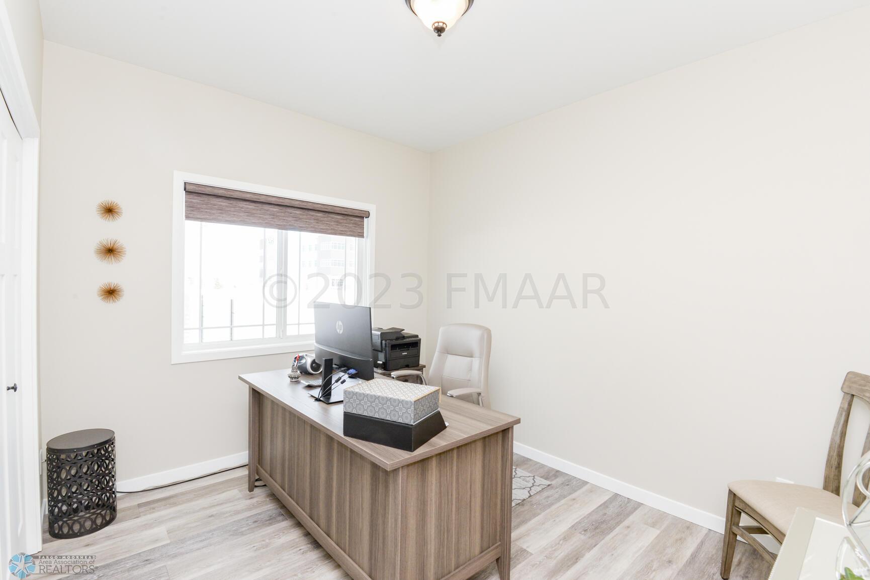 Office/Bedroom 3