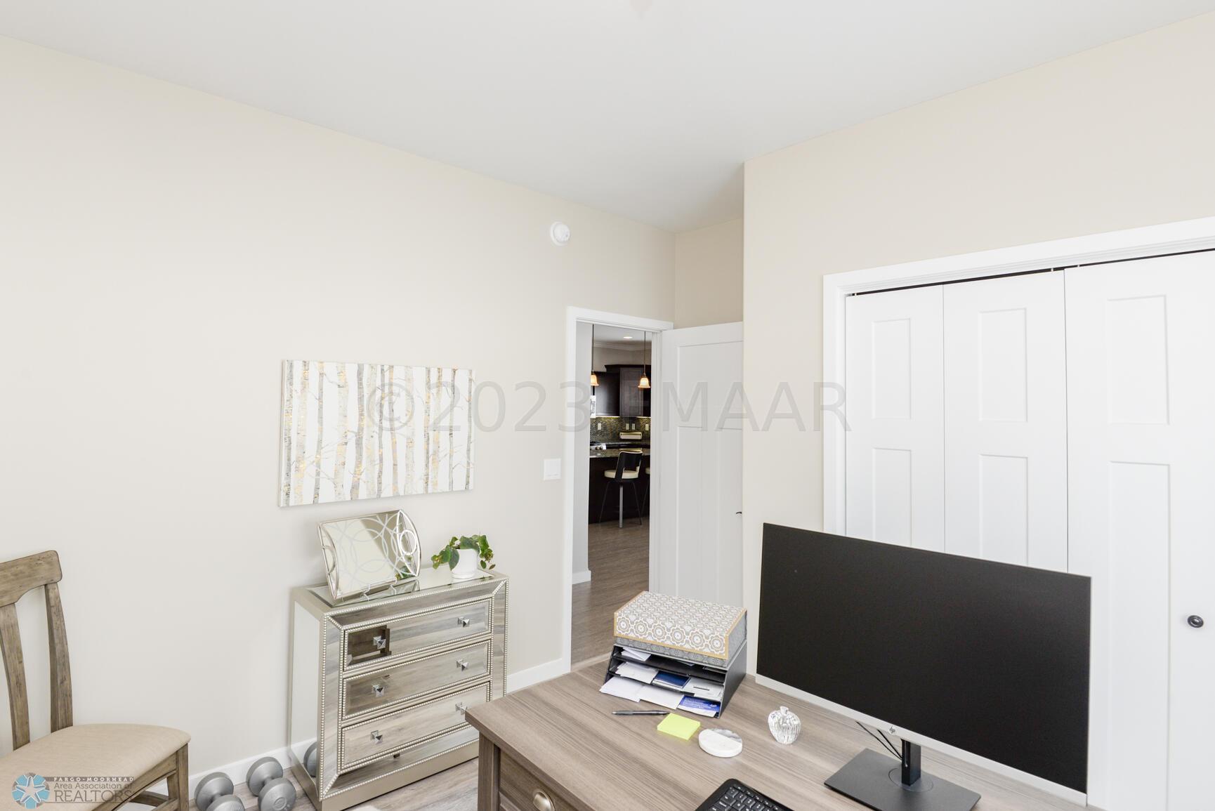 Office/Bedroom 3