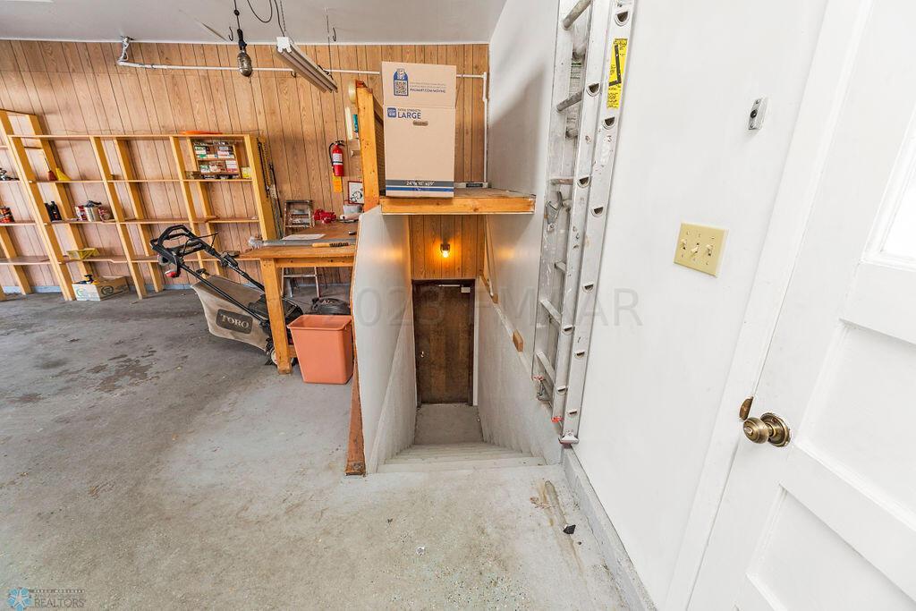 Garage Stairwell Entry to Home