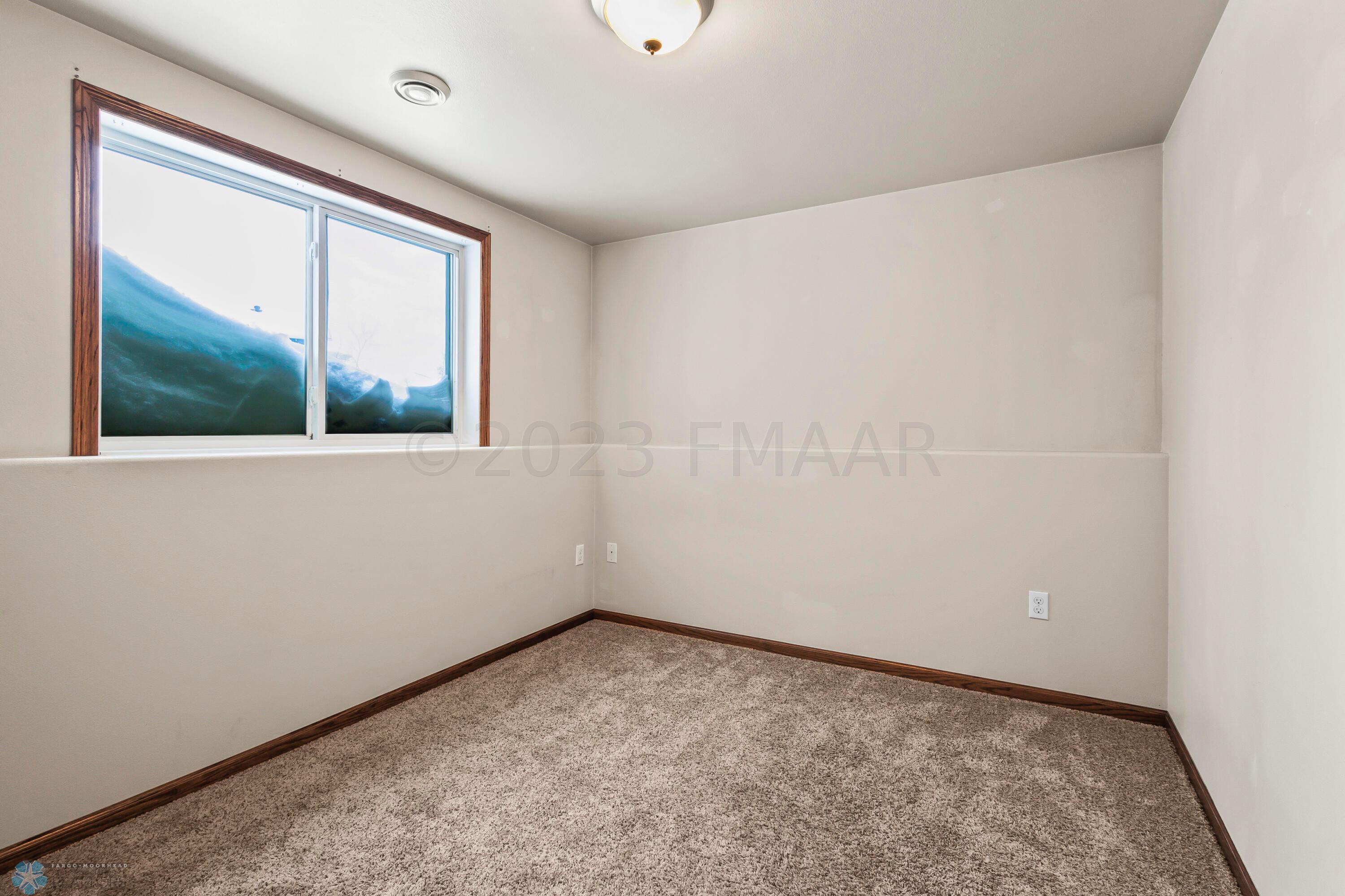 LL Bedroom (3)