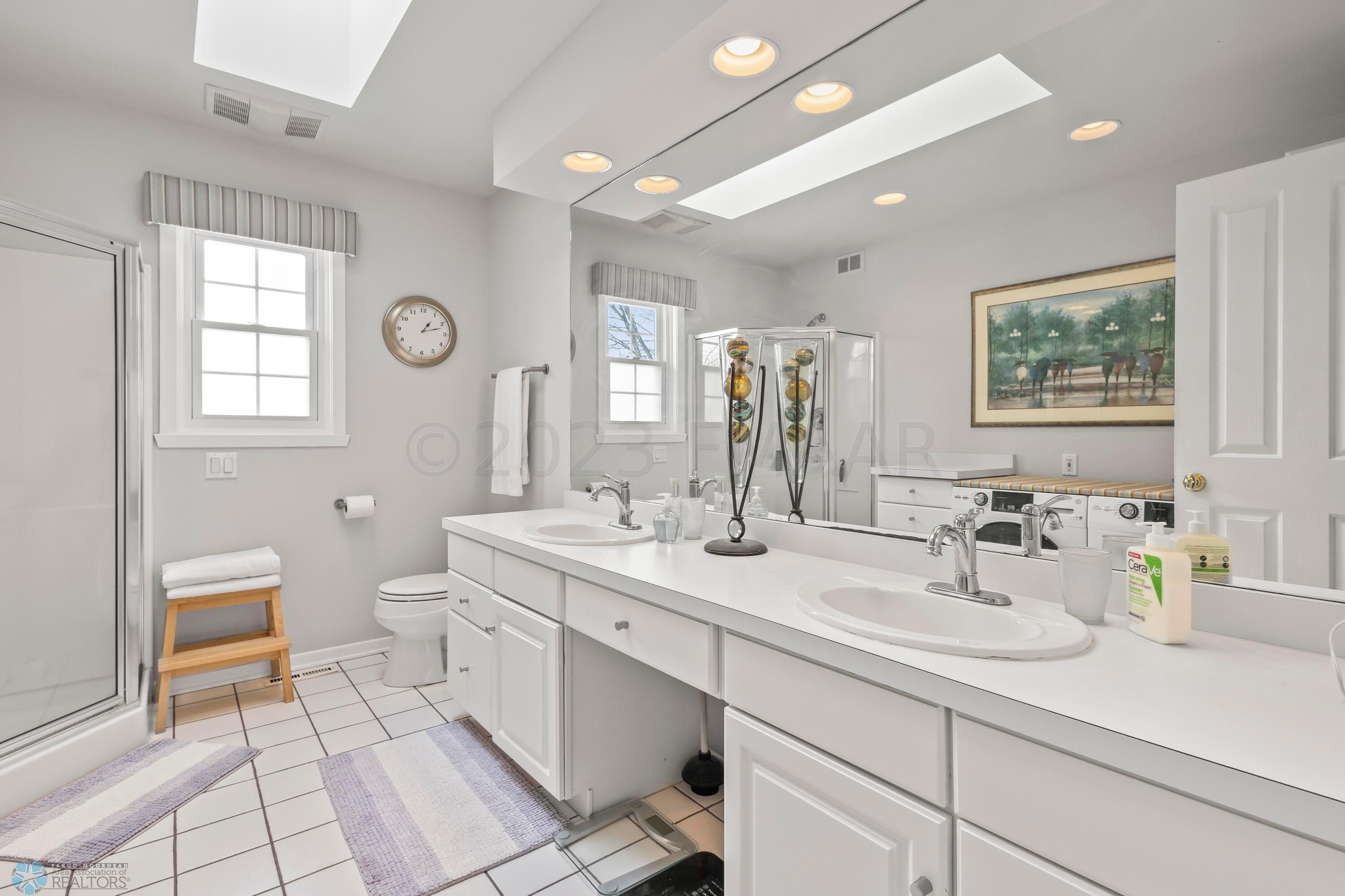 Primary bath
