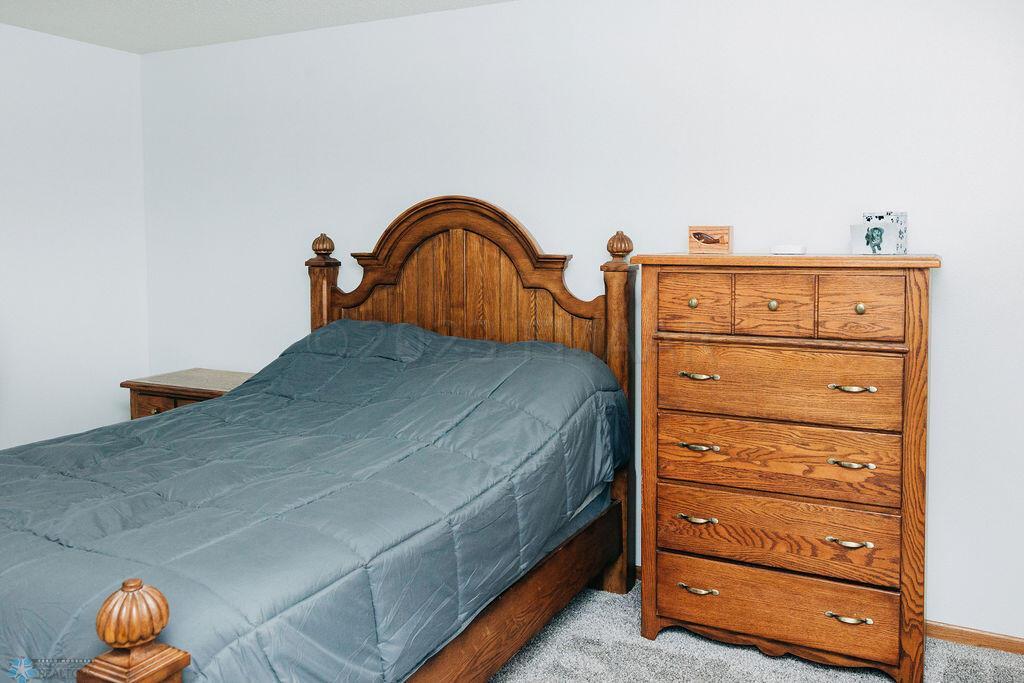 Primary bed