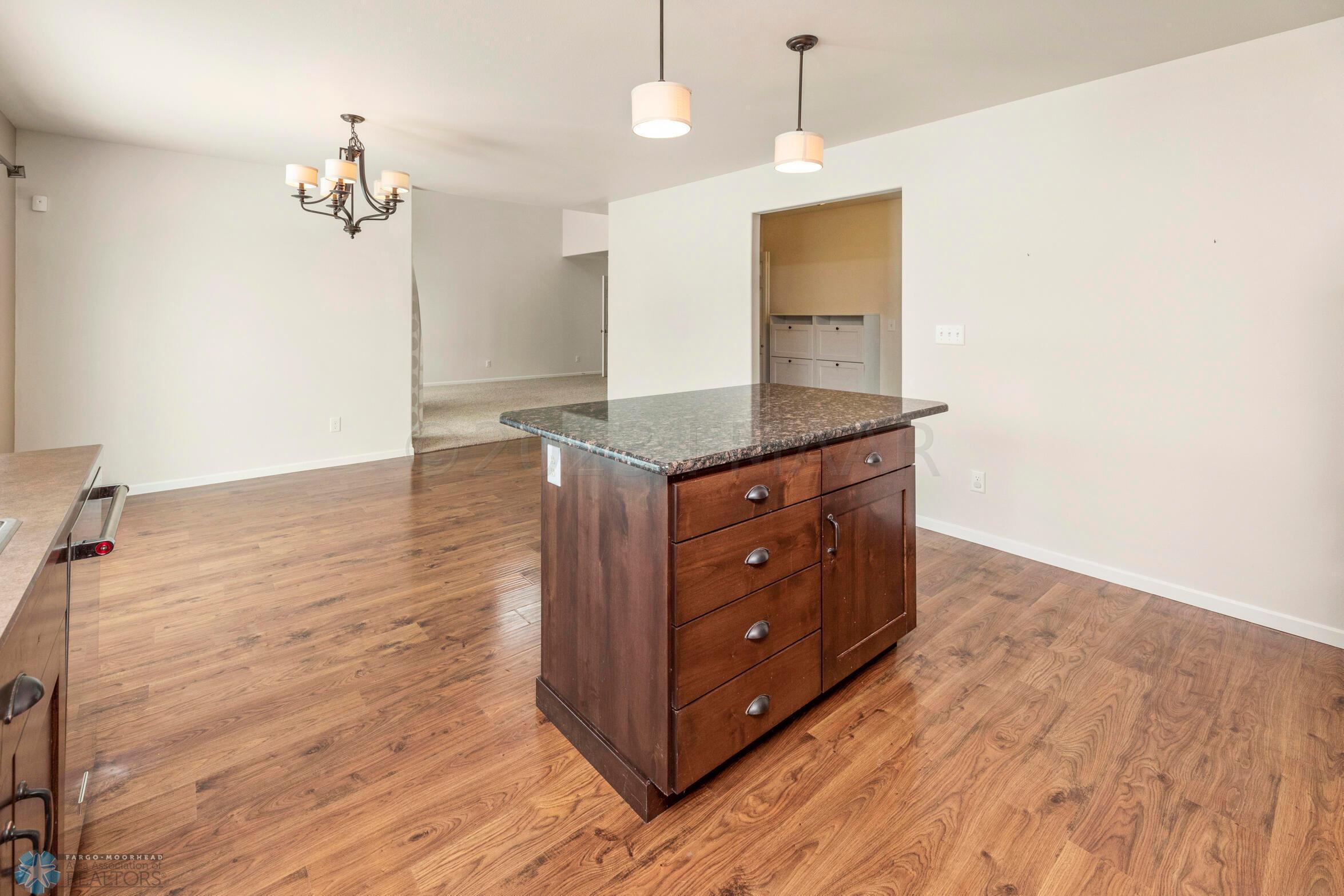 Dining/Kitchen