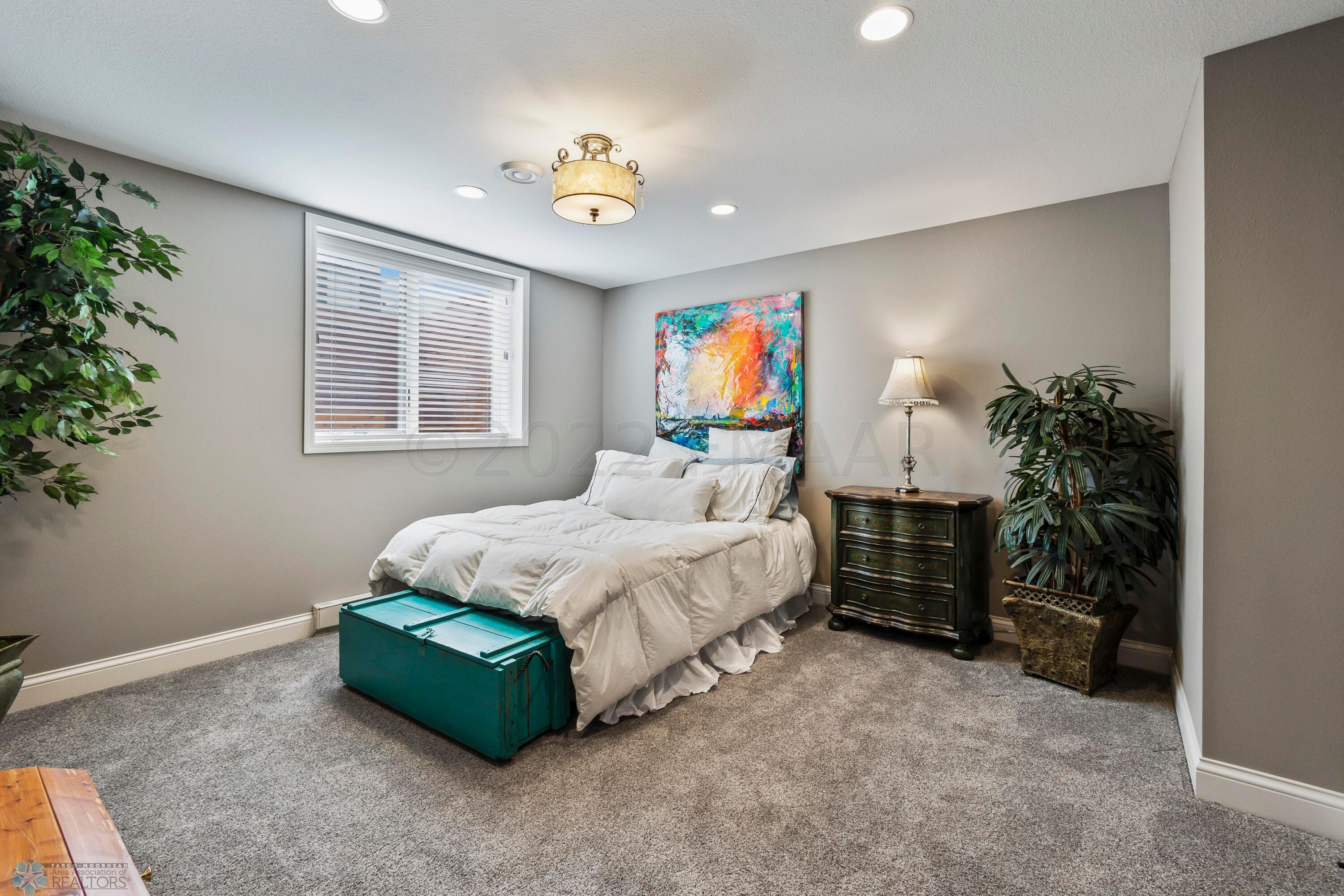 LL bedroom 4