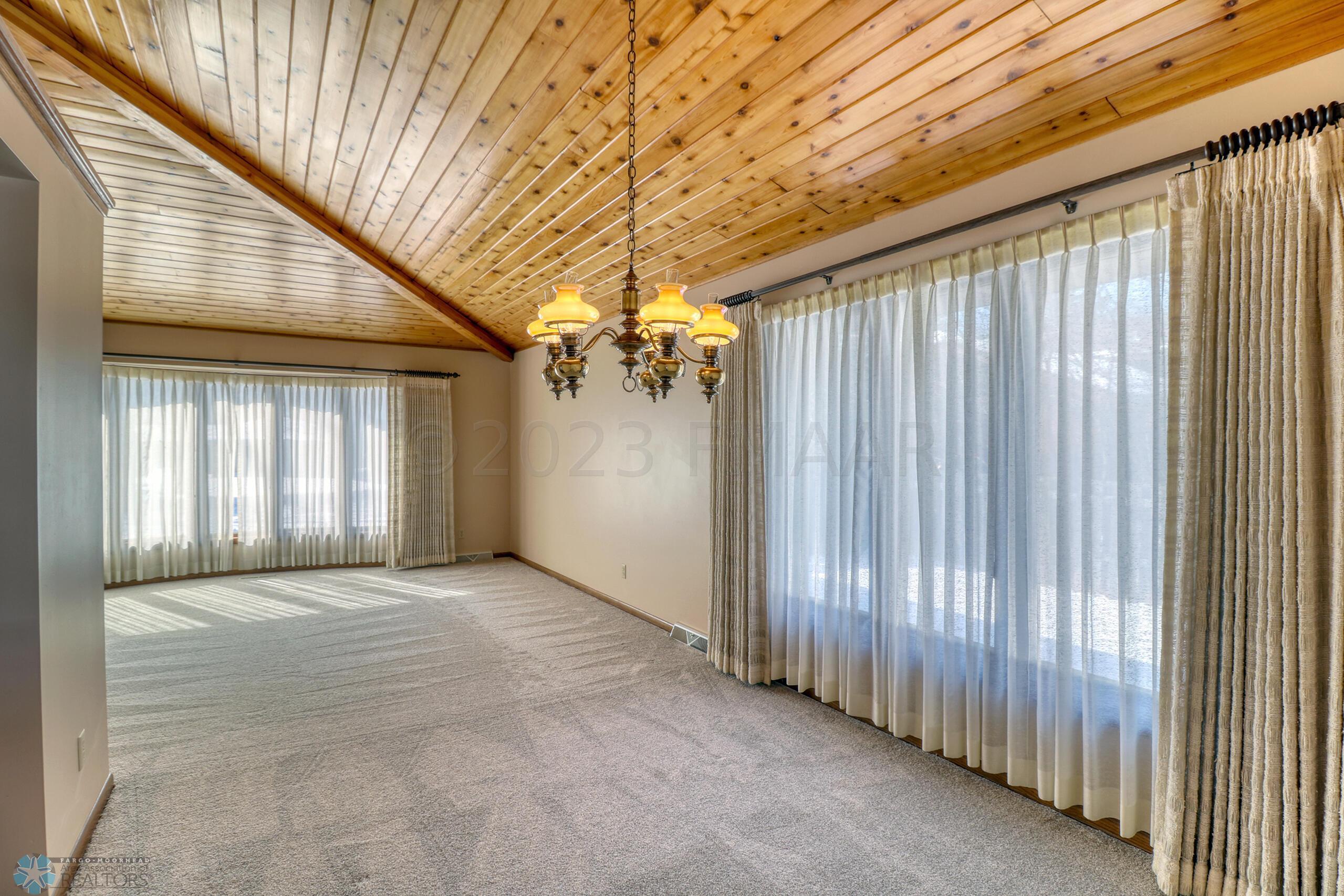 Dining Area1_1
