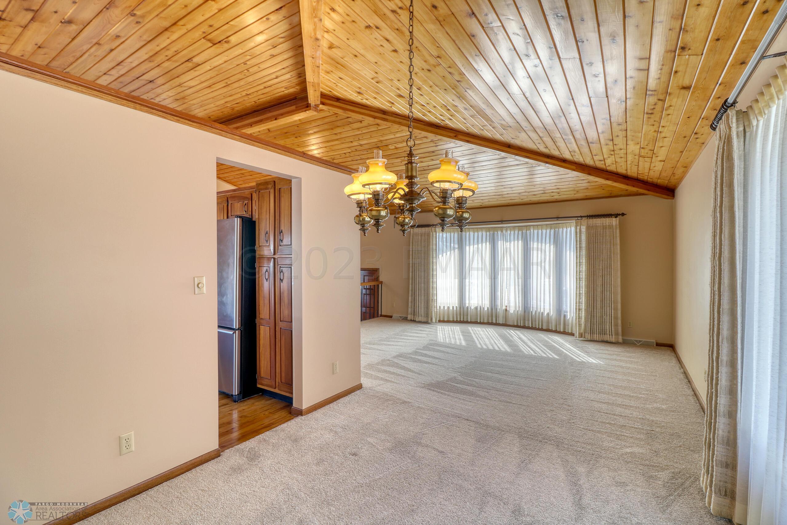 Dining Area1_2