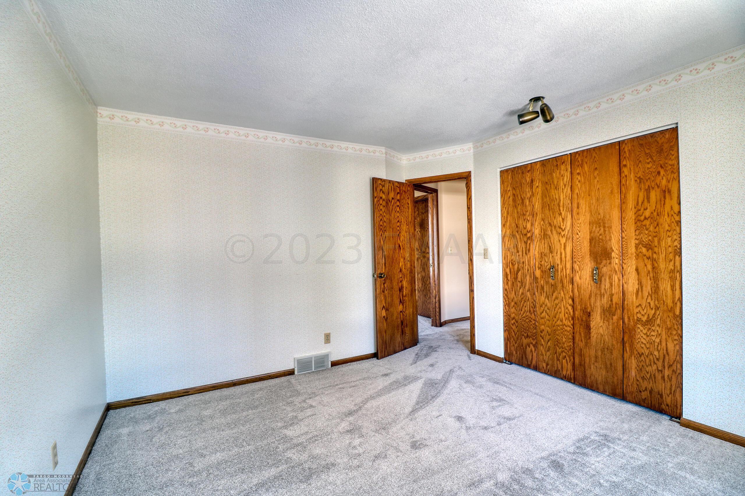 Upstairs Bedroom2