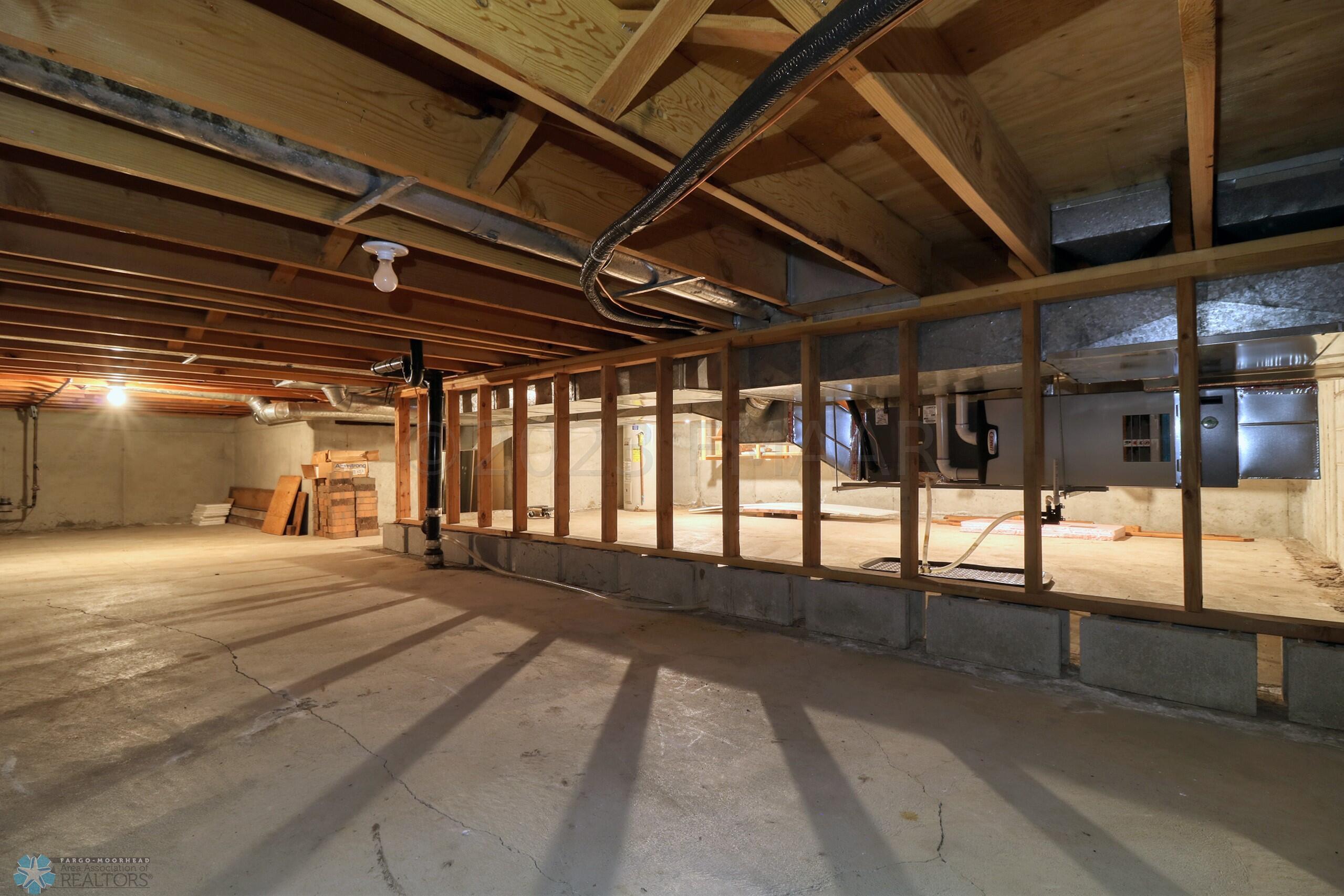 Crawlspace1_1