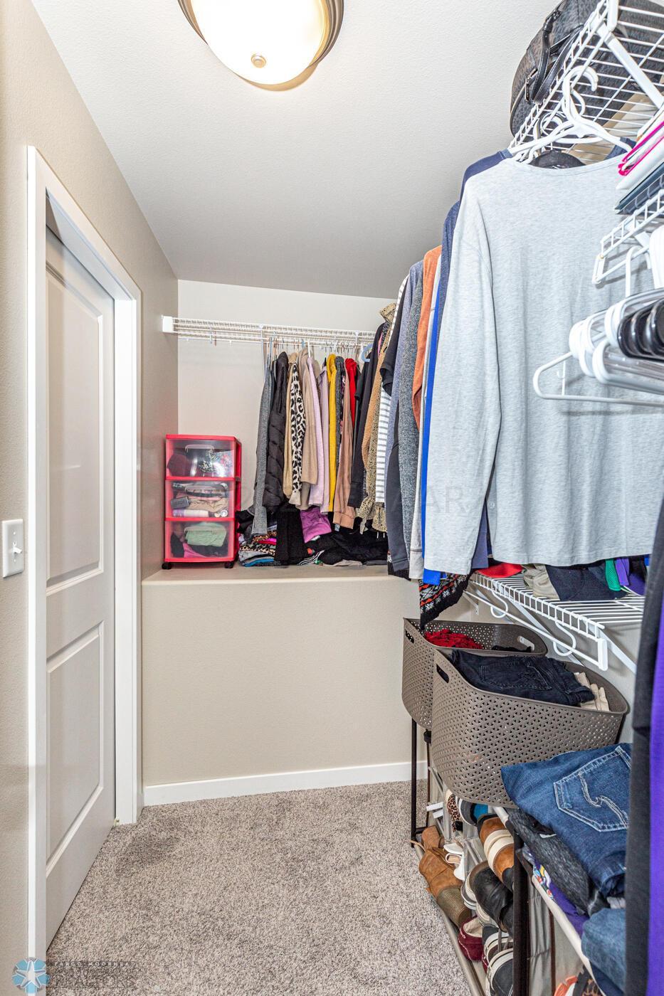 Walk-In-Closet