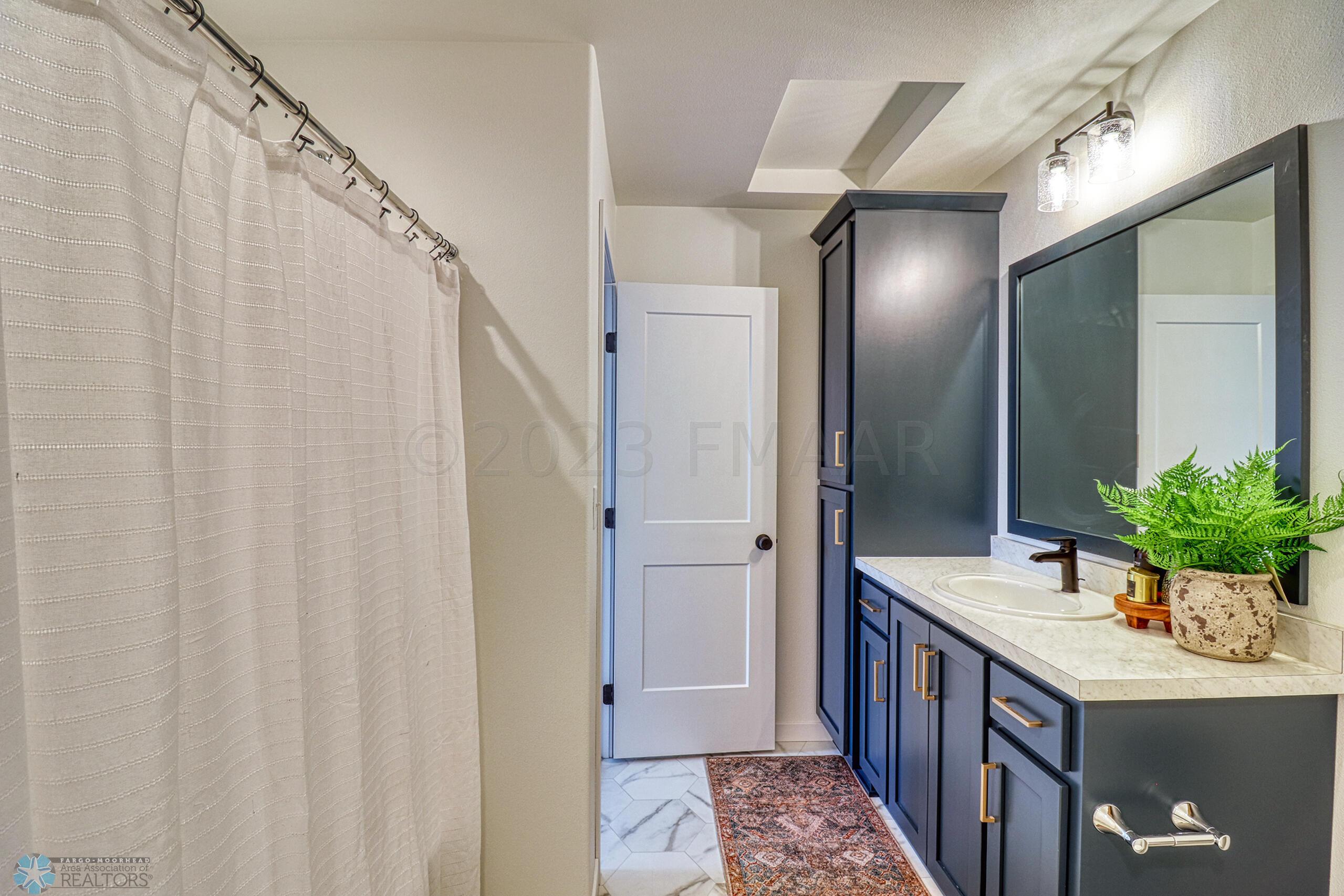 Master Bath1_1