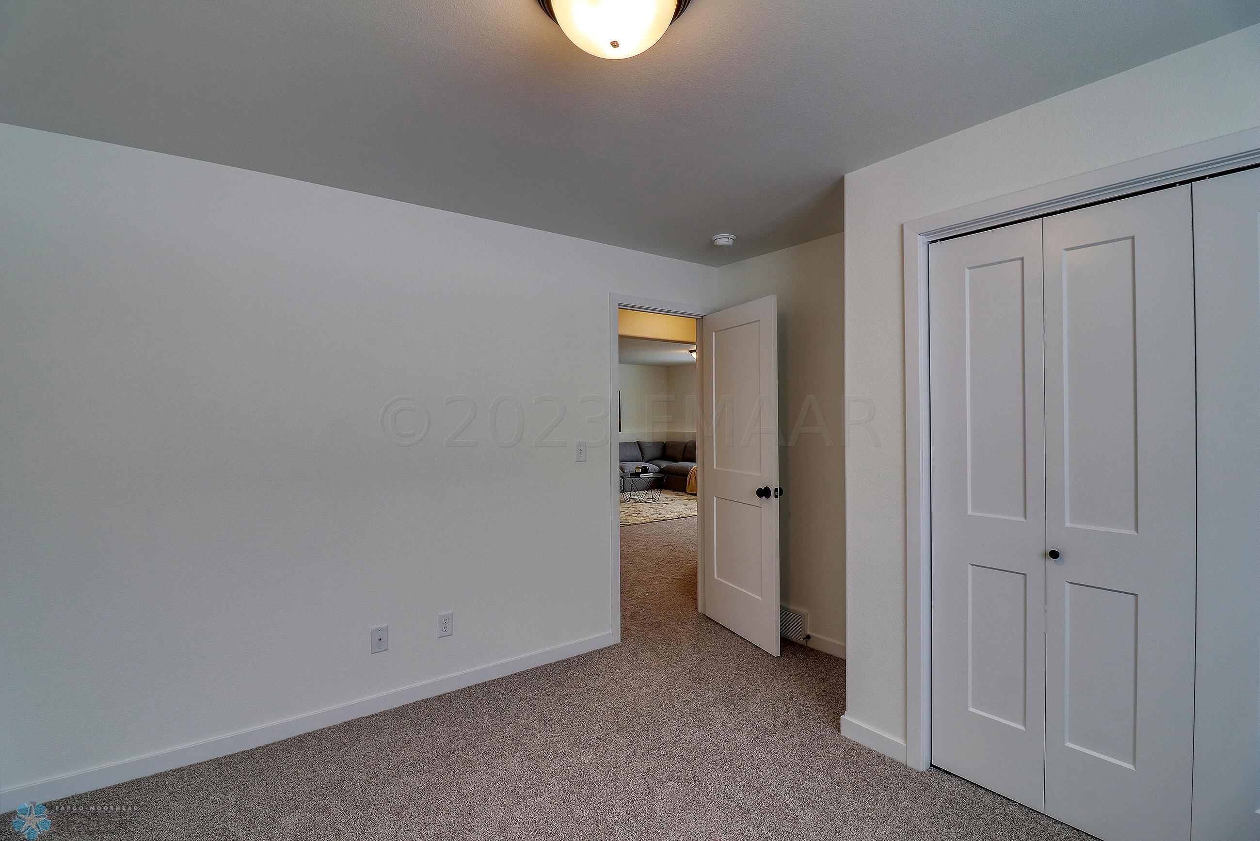 Basement Bed1_2