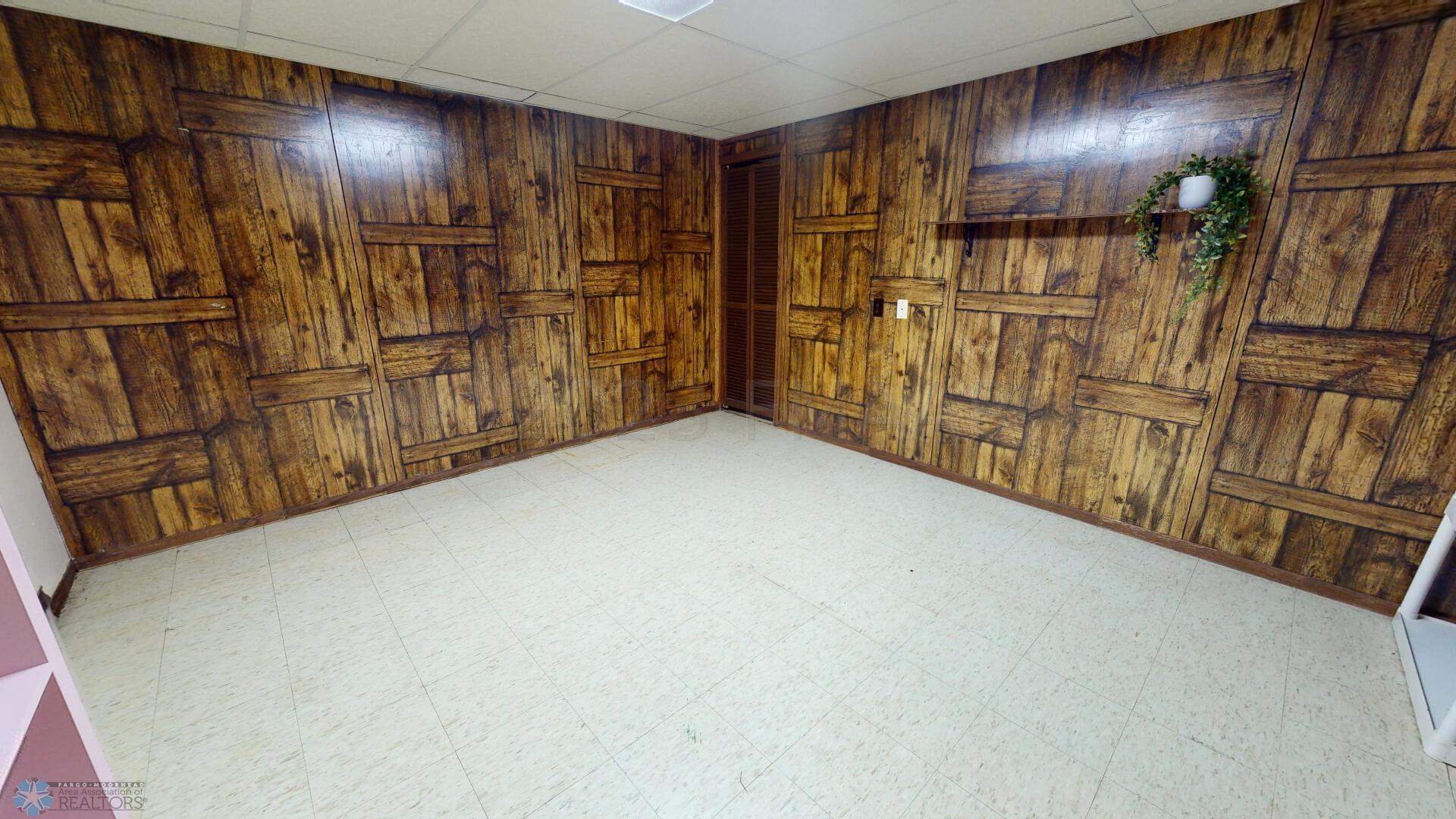 Lower Level Bonus Room