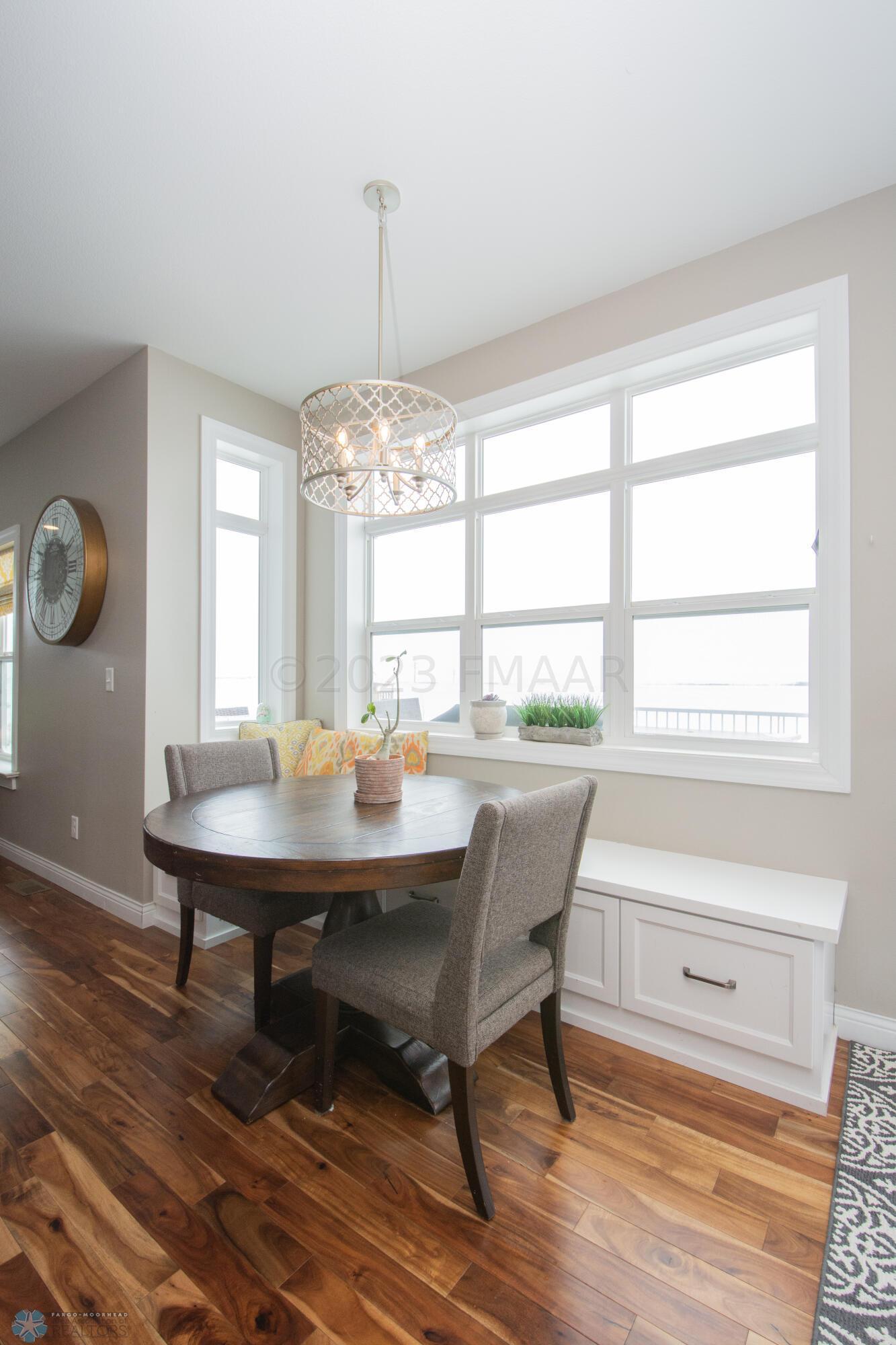 Breakfast nook(extended extra 2 feet)