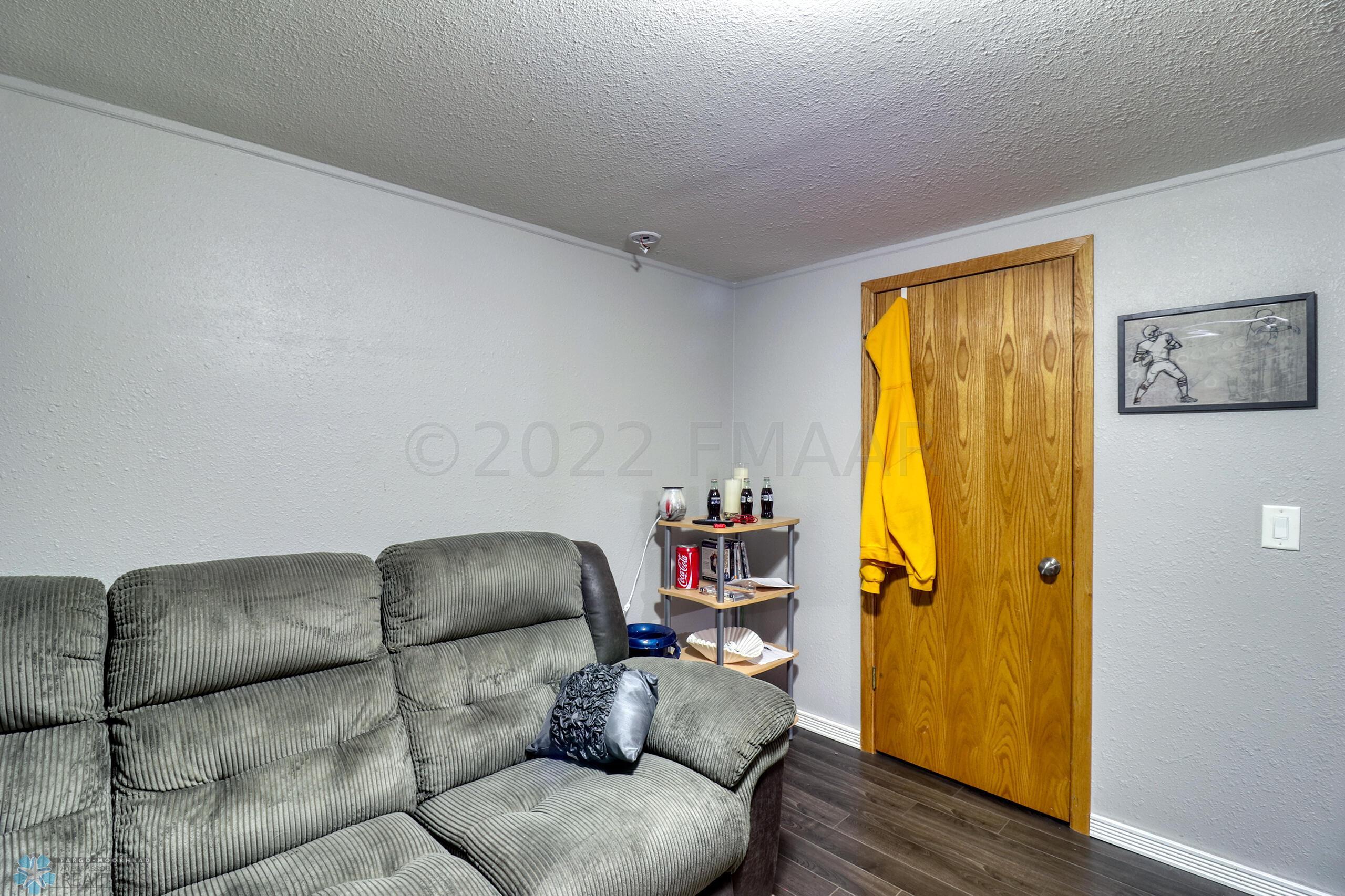 Basement Bedroom1_1