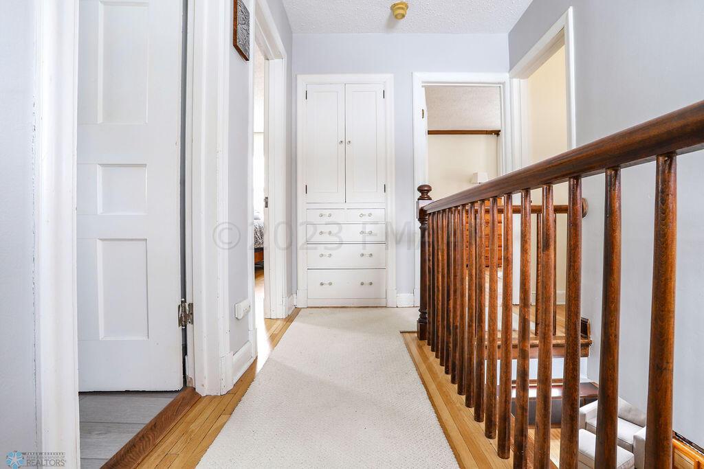 2nd floor hall