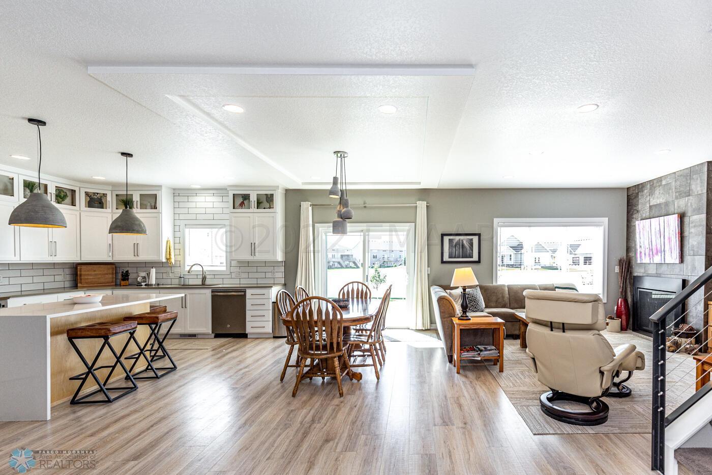 Kitchen/Dining