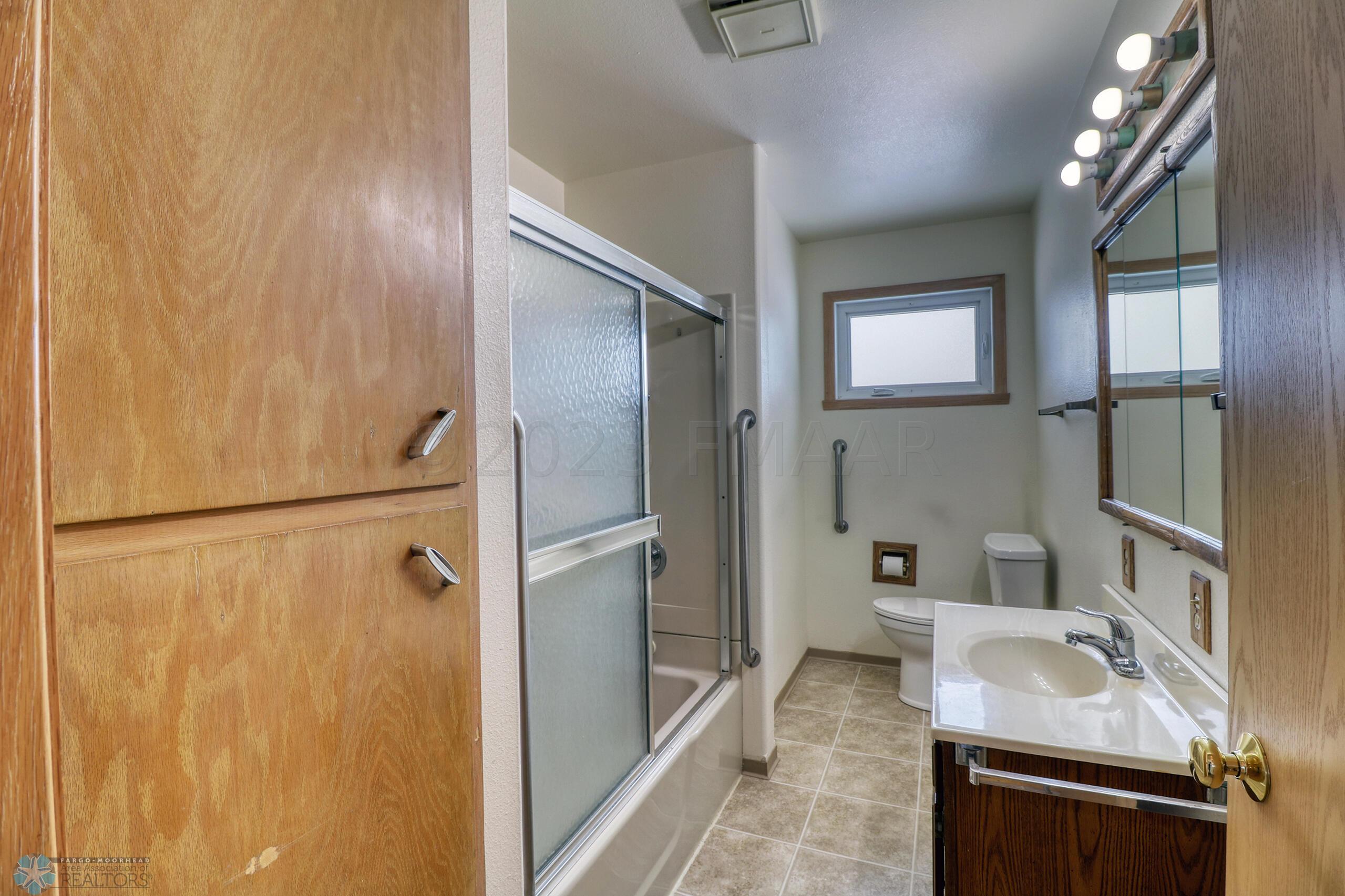 Bathroom1_1