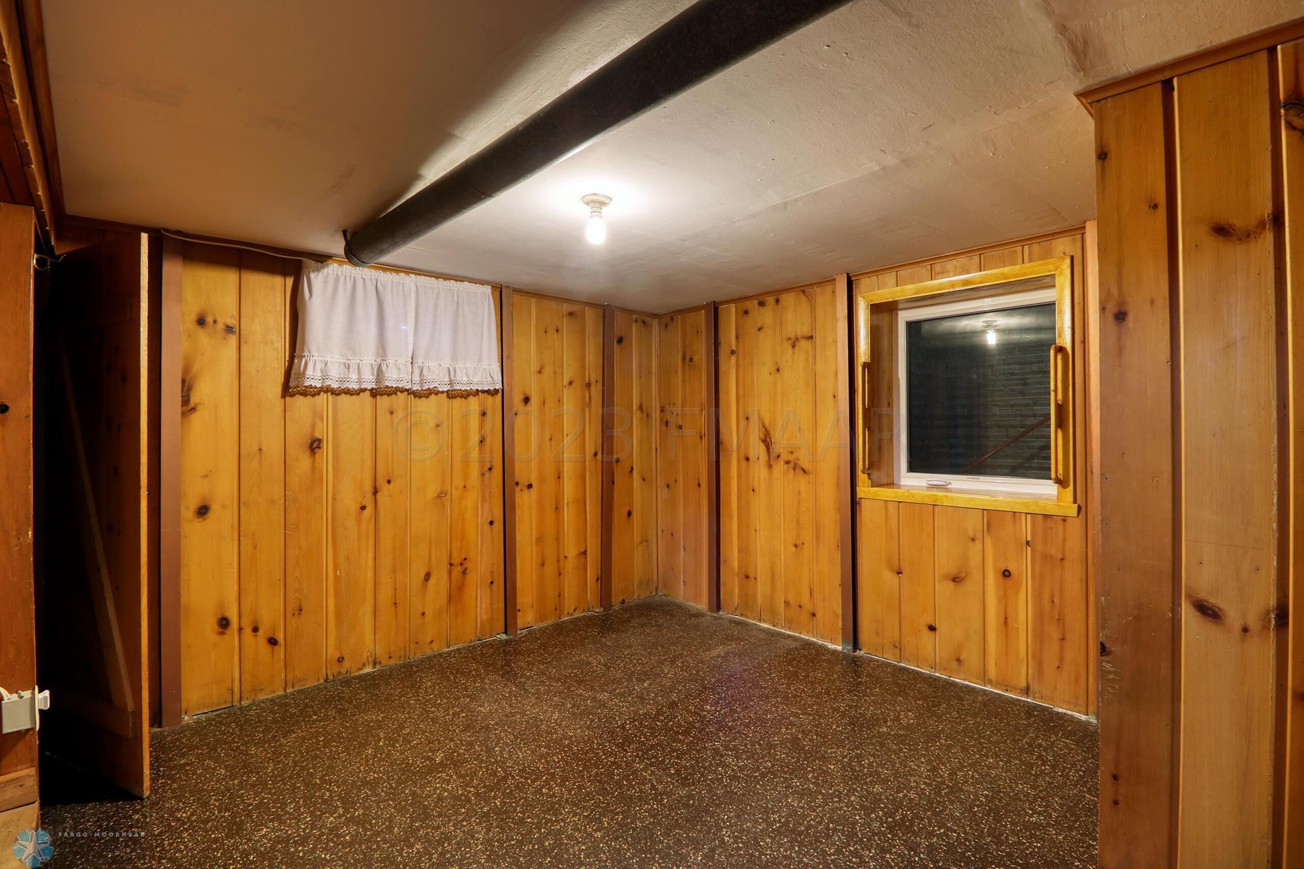 Basement Bedroom1_1