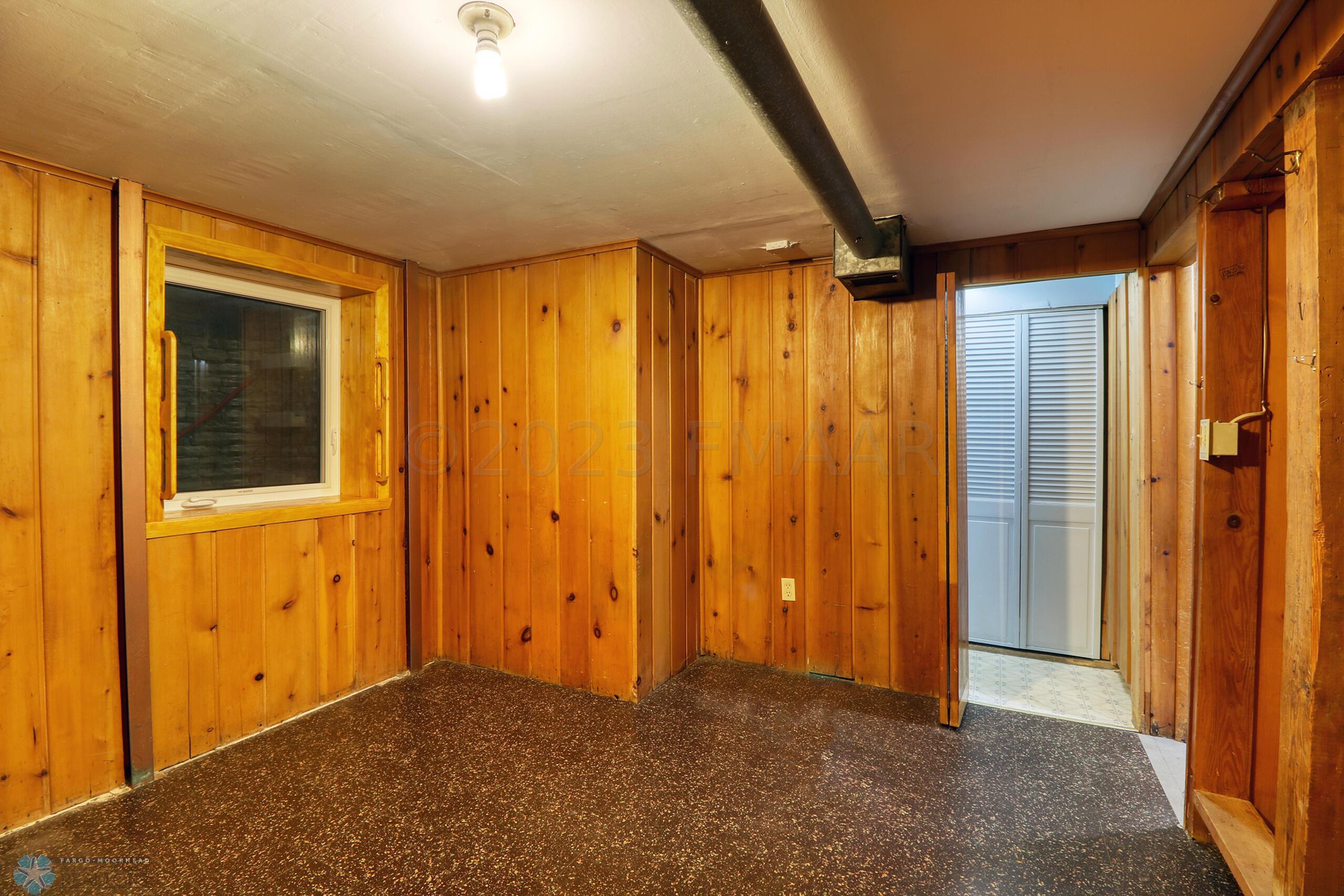 Basement Bedroom1_2