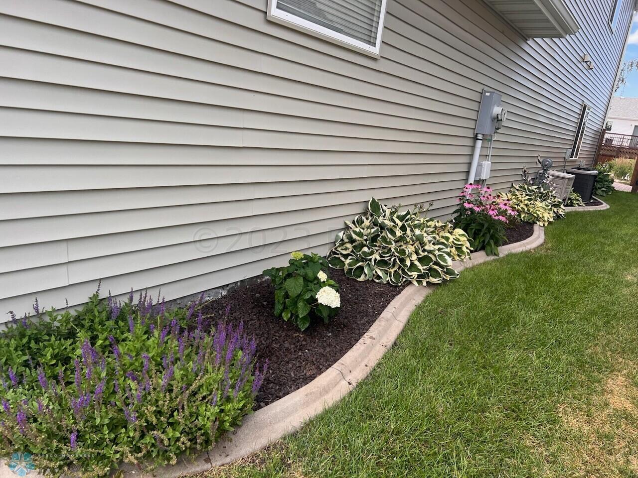 concrete landscape edging