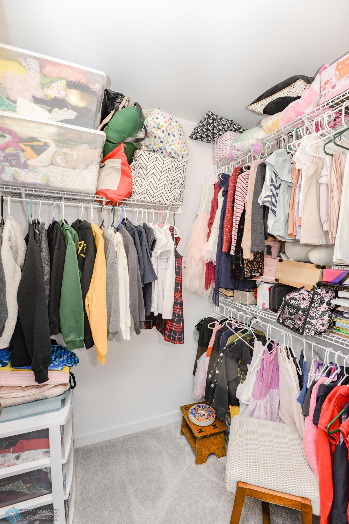 Bedroom 4 Closet
