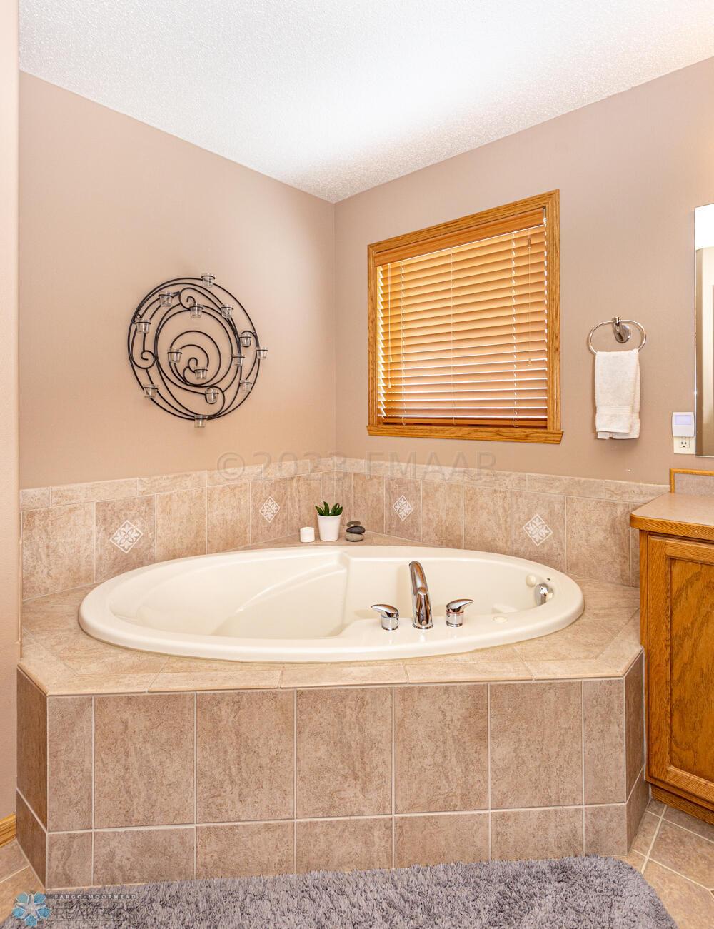Primary Bathtub