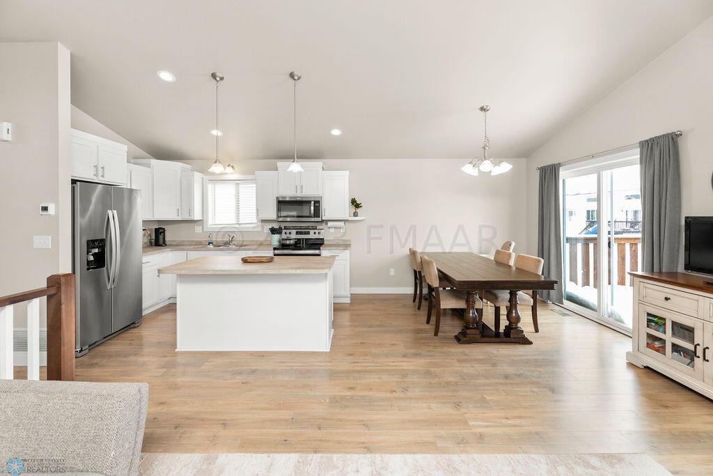 Kitchen, Dining