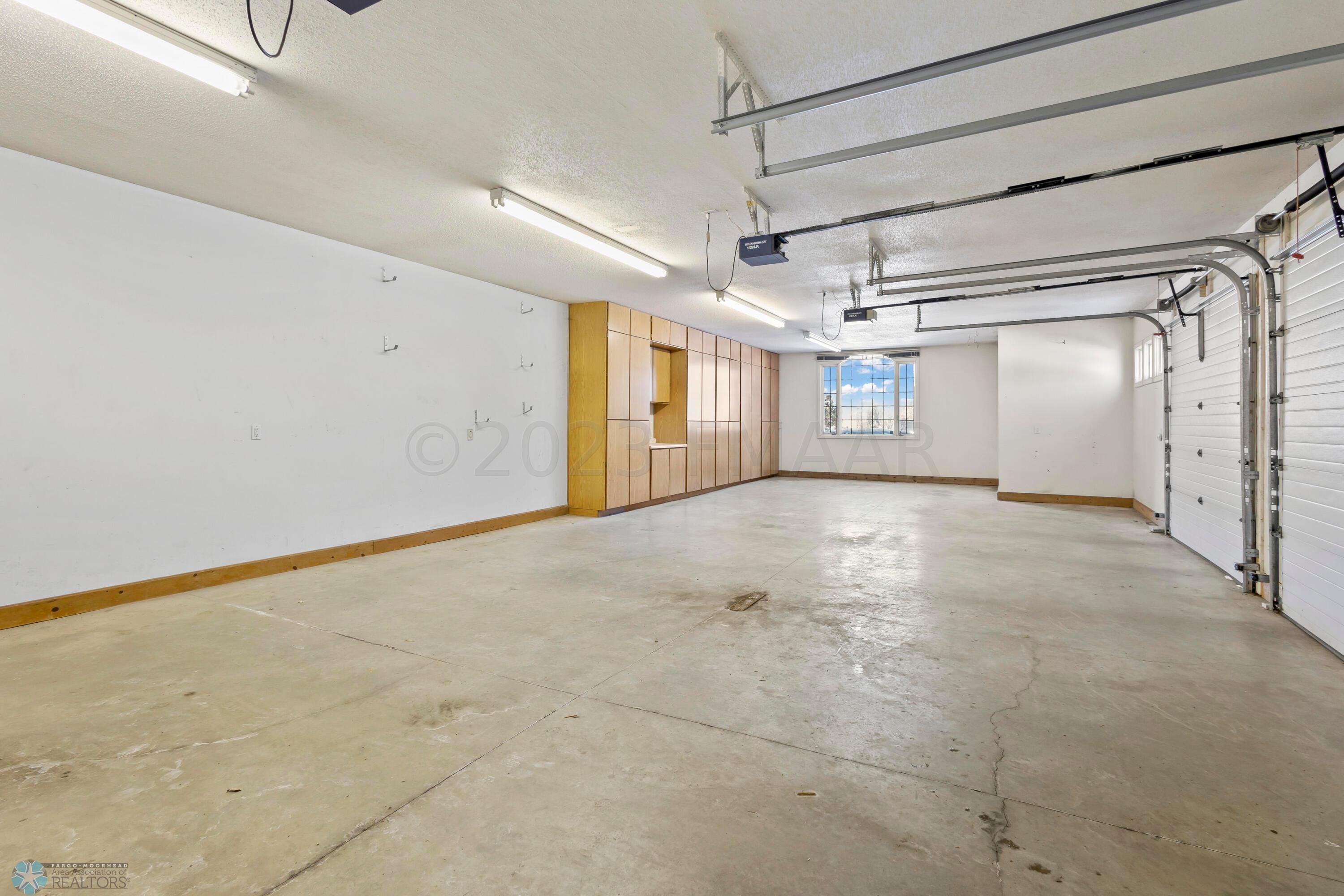 Garage Built Ins