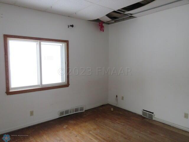 Main Floor Bedroom 2