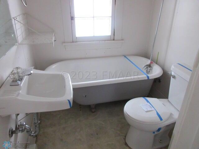 Upper Full Bathroom